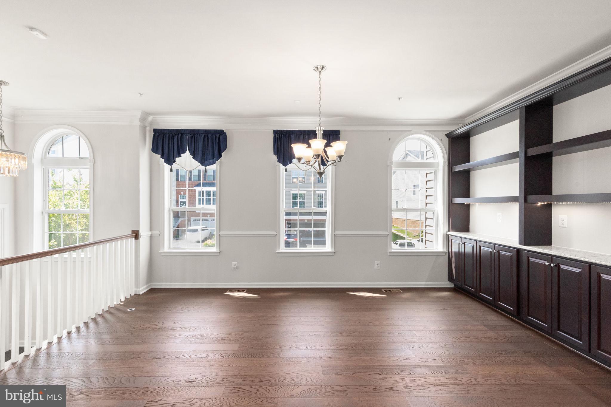 LAUREL RIDGE - Residential