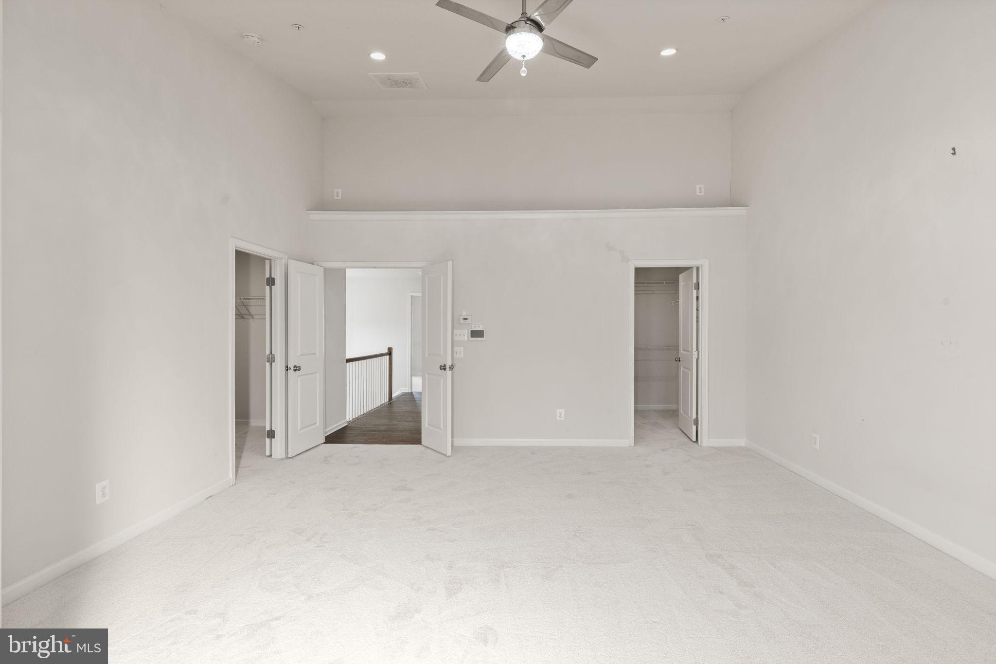 LAUREL RIDGE - Residential