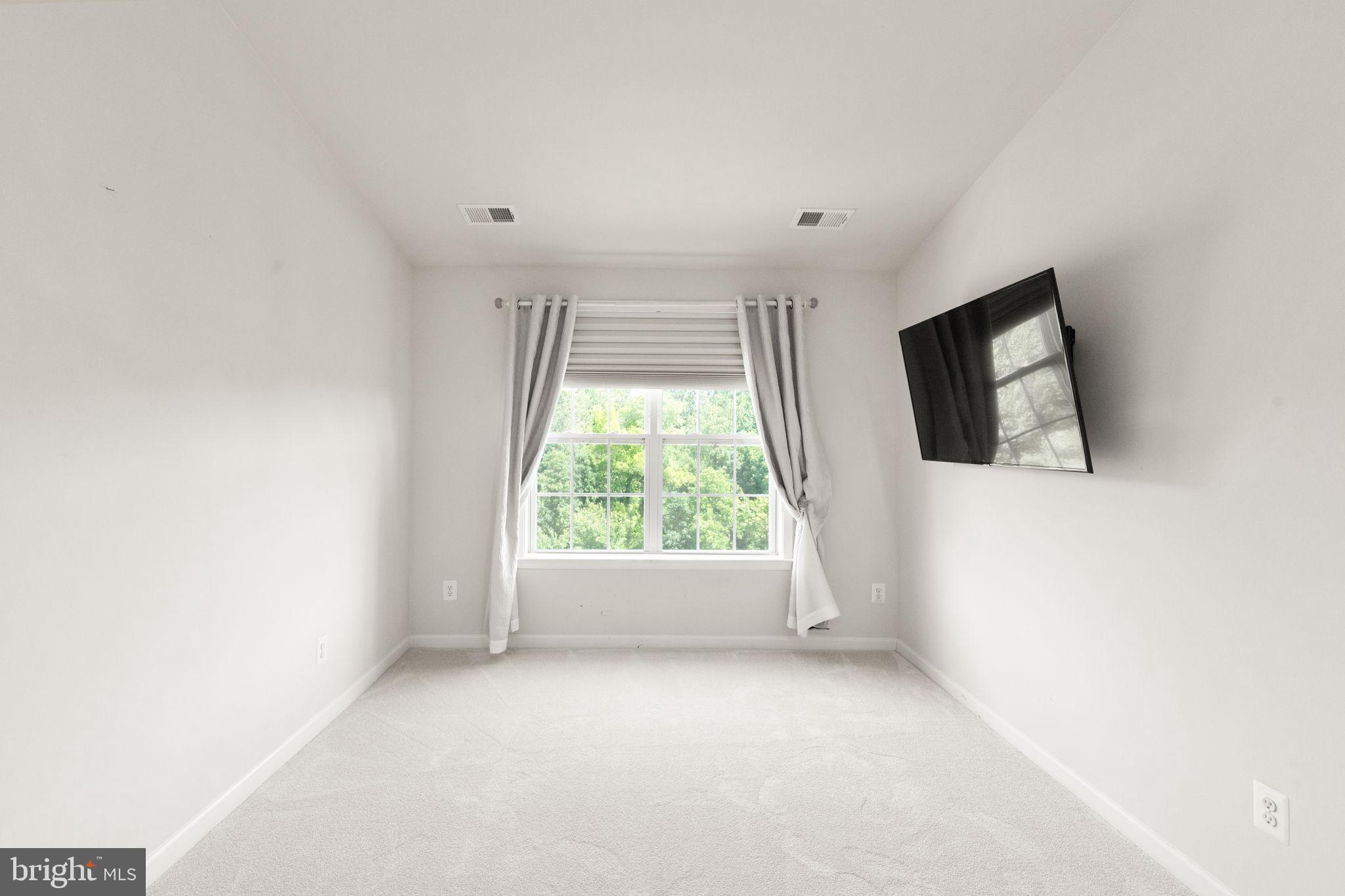 LAUREL RIDGE - Residential