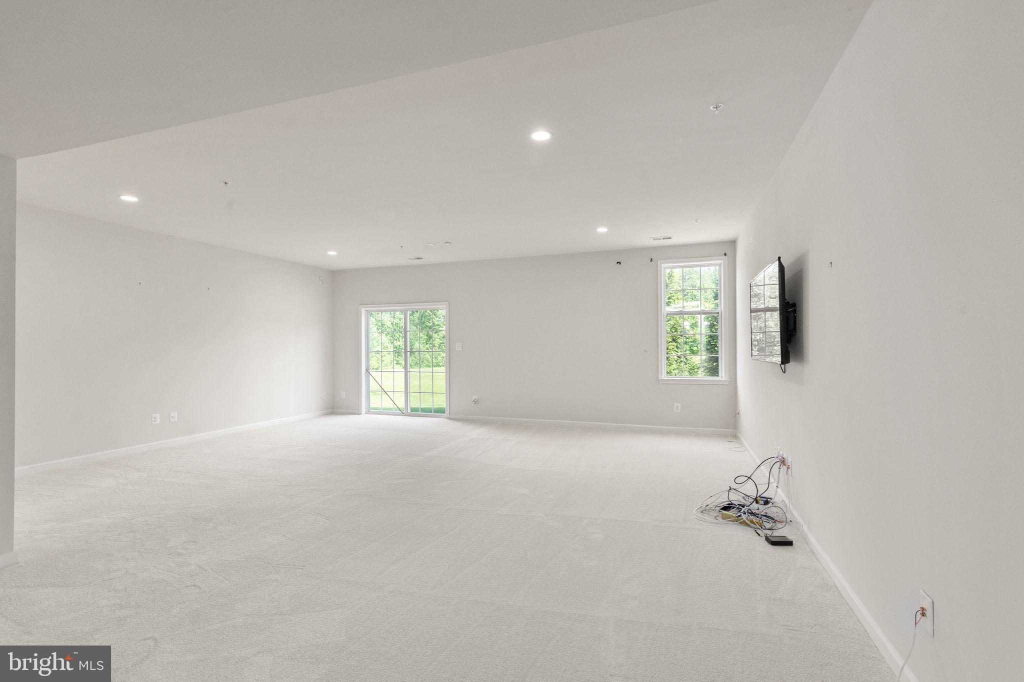 LAUREL RIDGE - Residential
