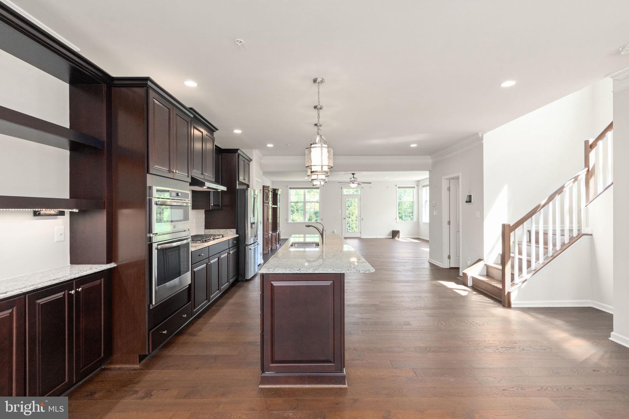 LAUREL RIDGE - Residential