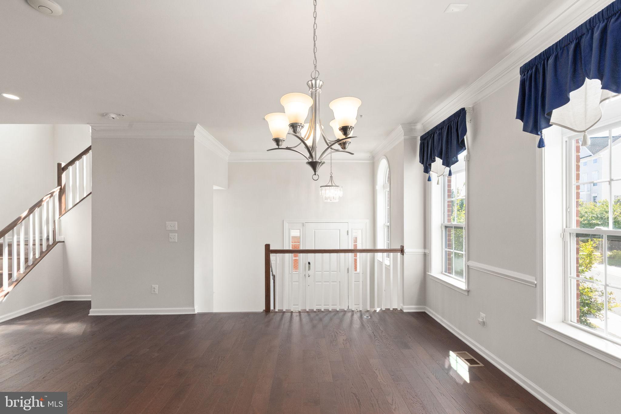 LAUREL RIDGE - Residential