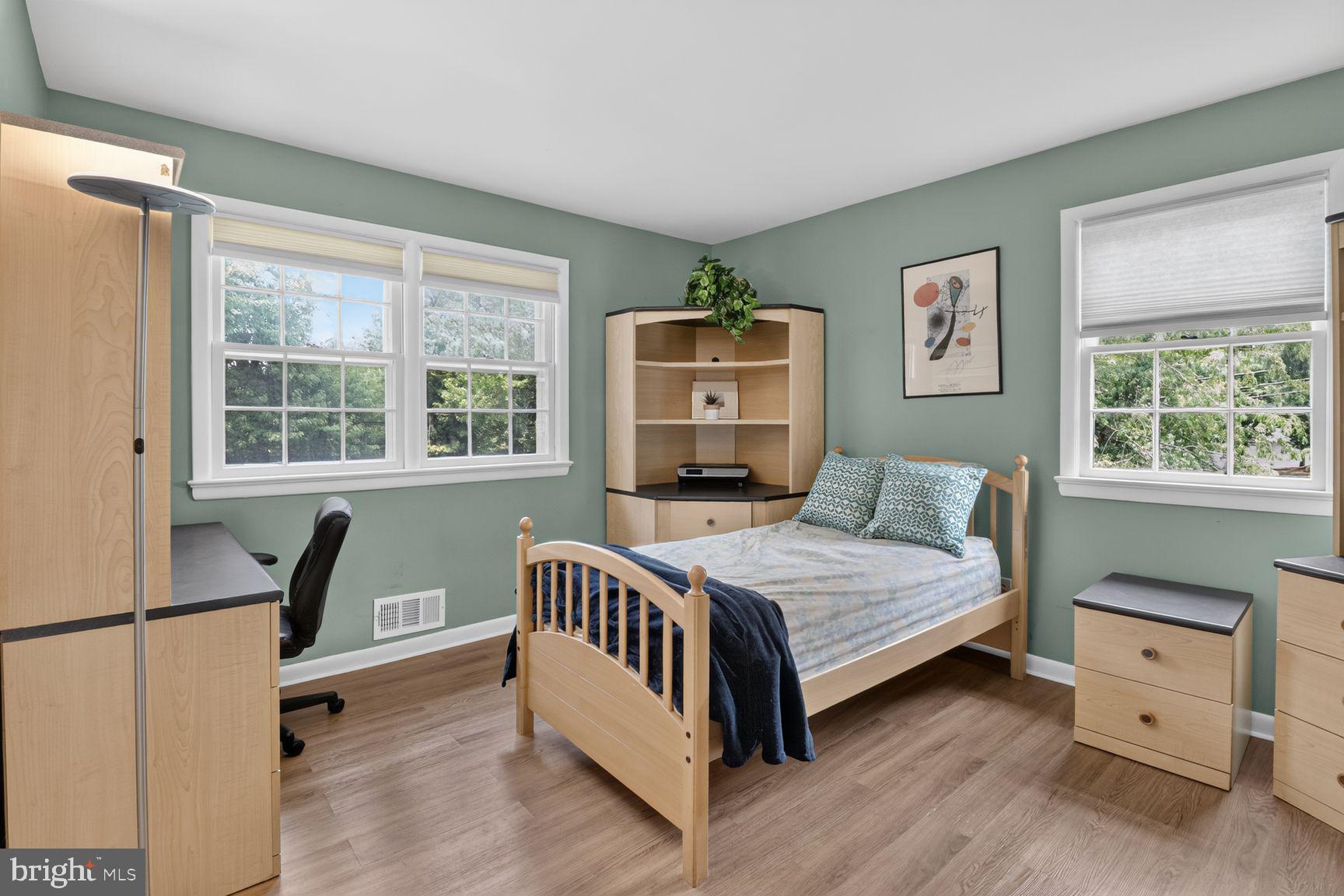 ANCIENT OAK - Residential