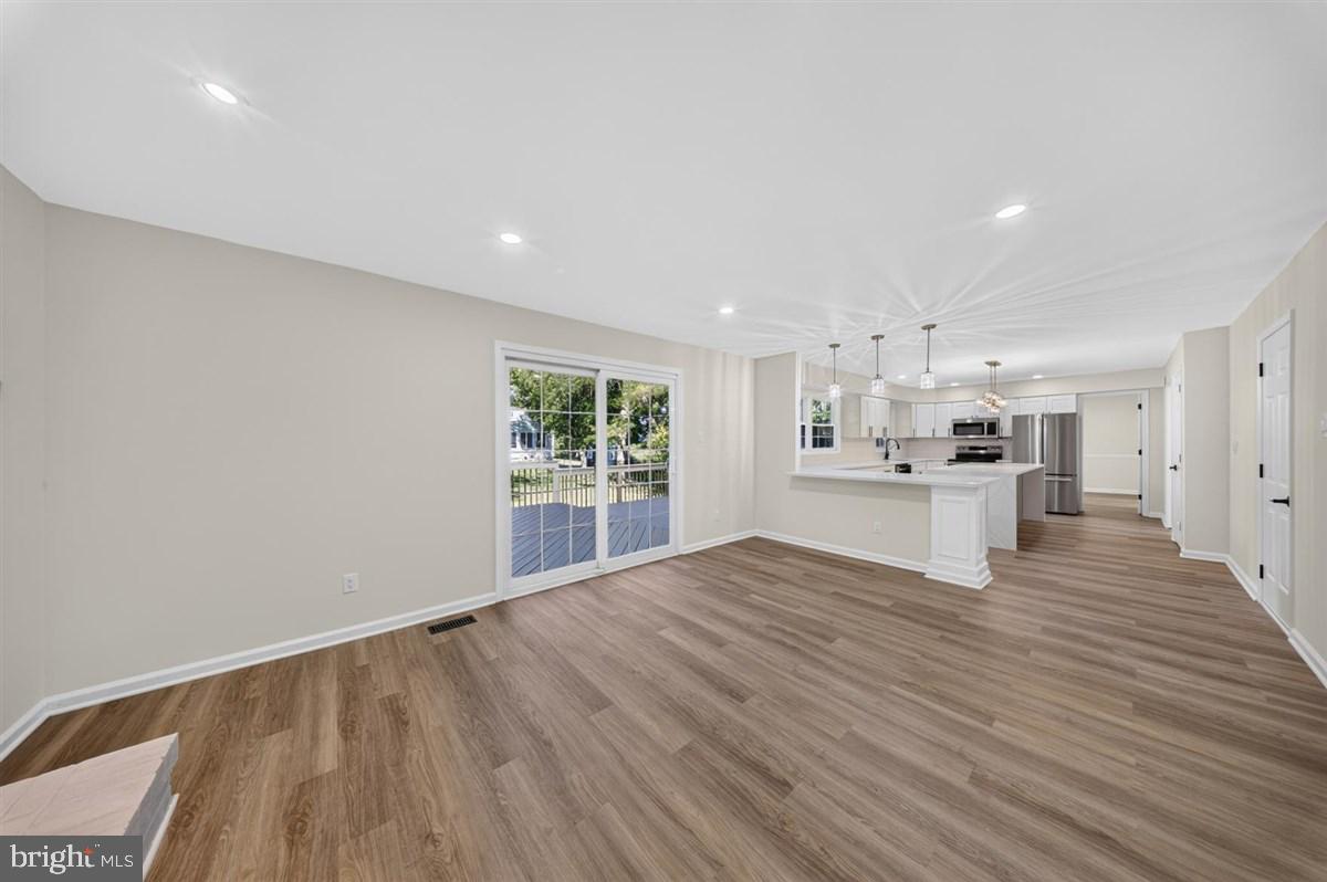 CHAPEL WOODS - Residential