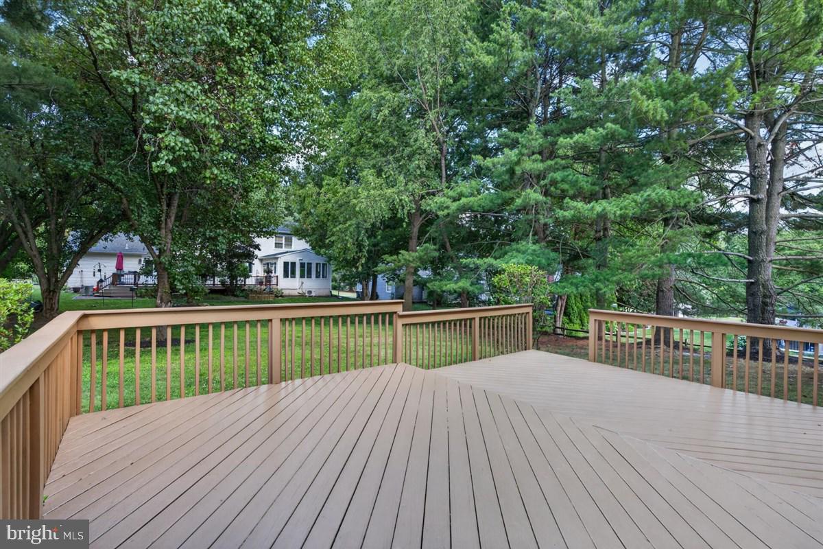 CHAPEL WOODS - Residential