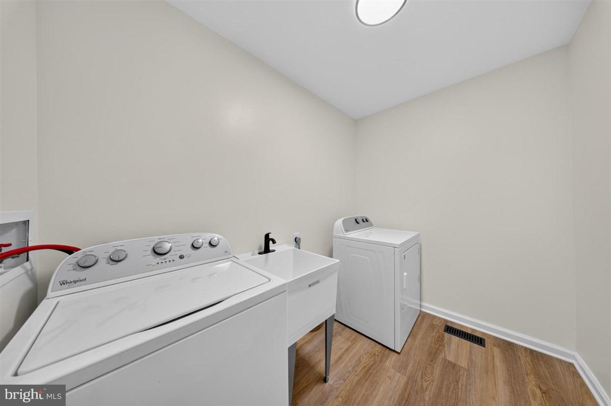 CHAPEL WOODS - Residential