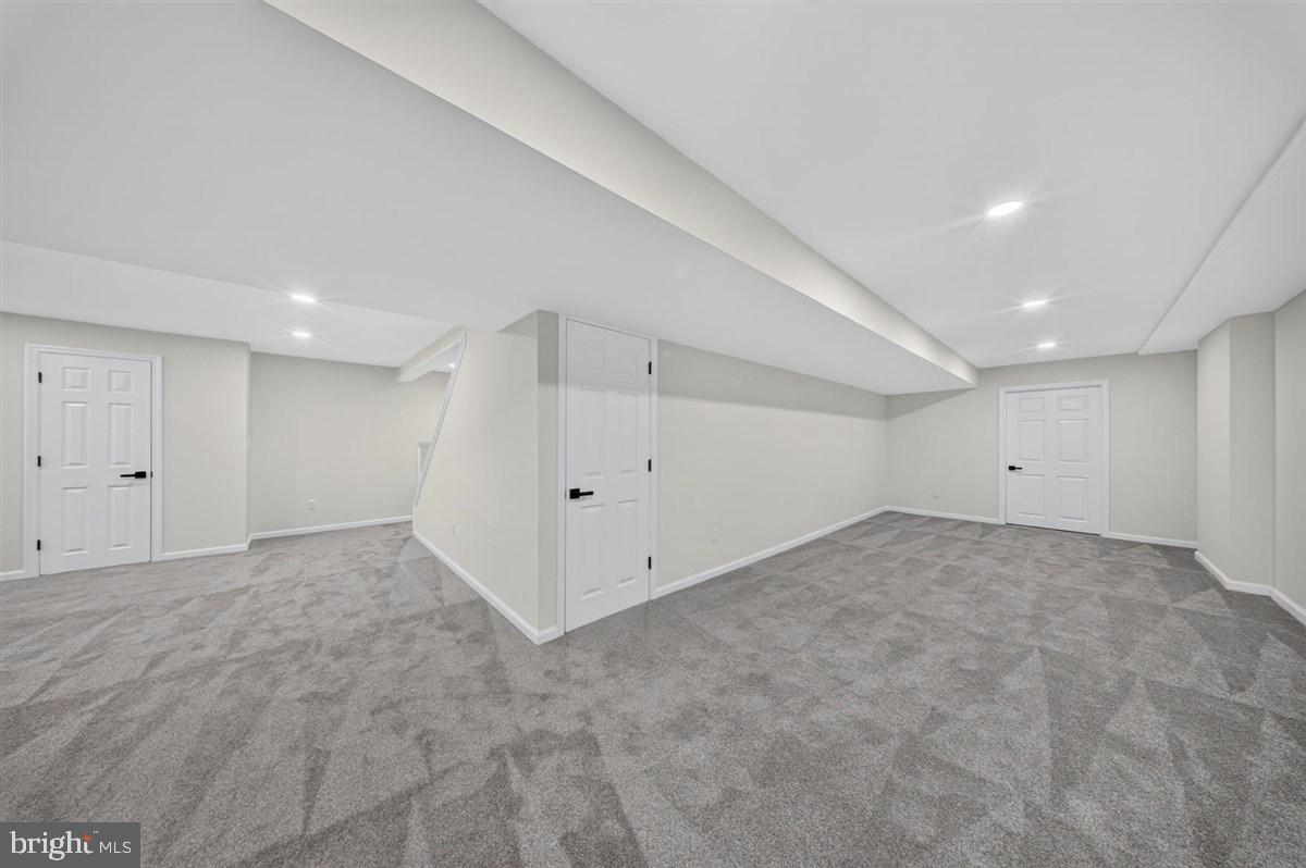 CHAPEL WOODS - Residential