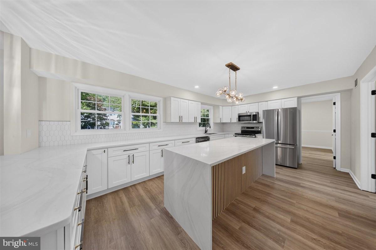 CHAPEL WOODS - Residential