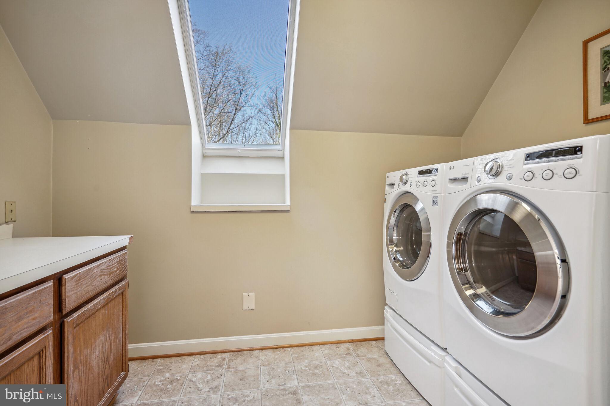 ELMWOOD ESTATES - Residential