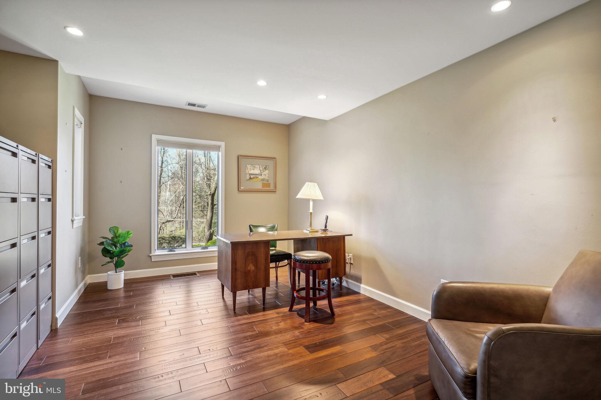ELMWOOD ESTATES - Residential