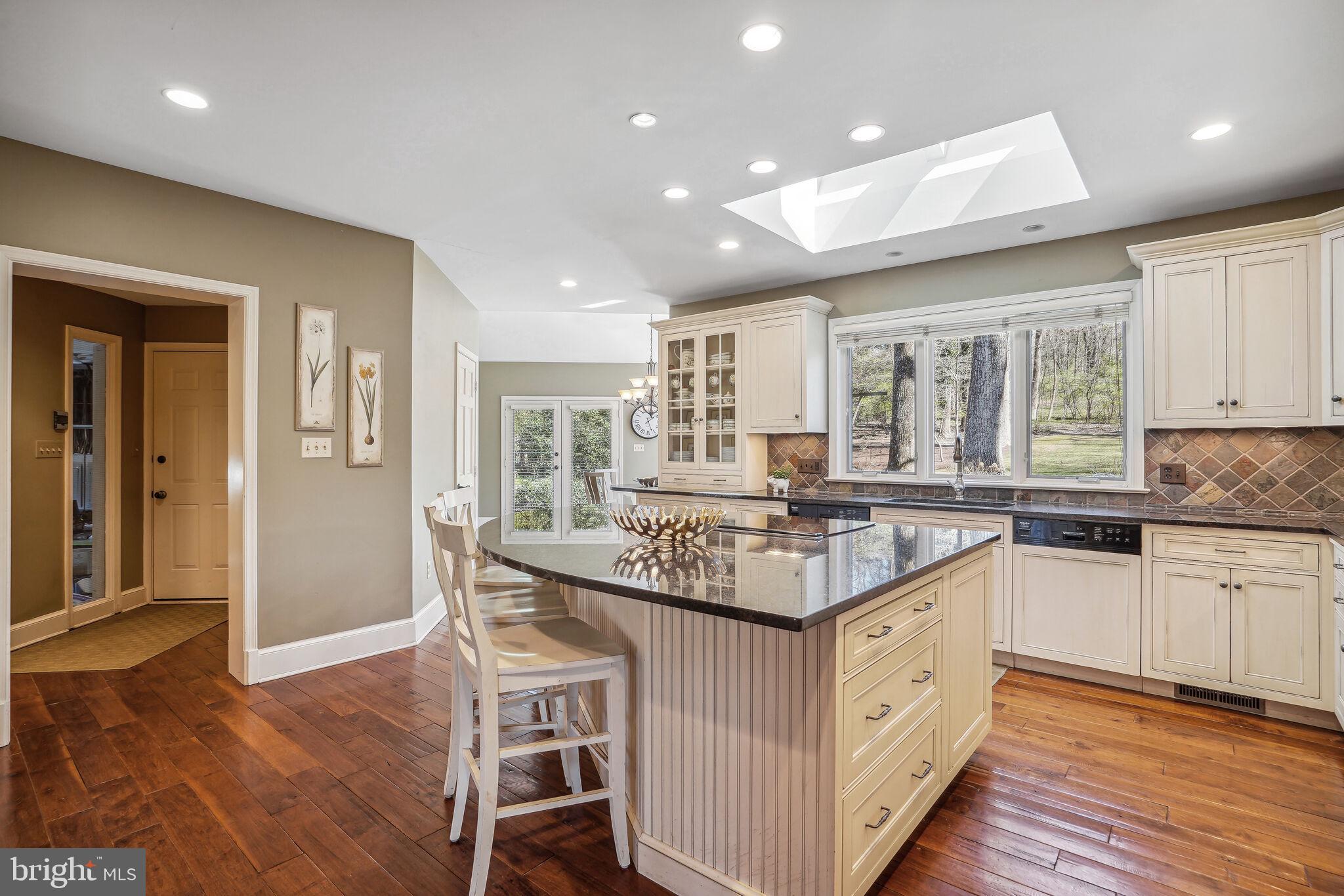 ELMWOOD ESTATES - Residential