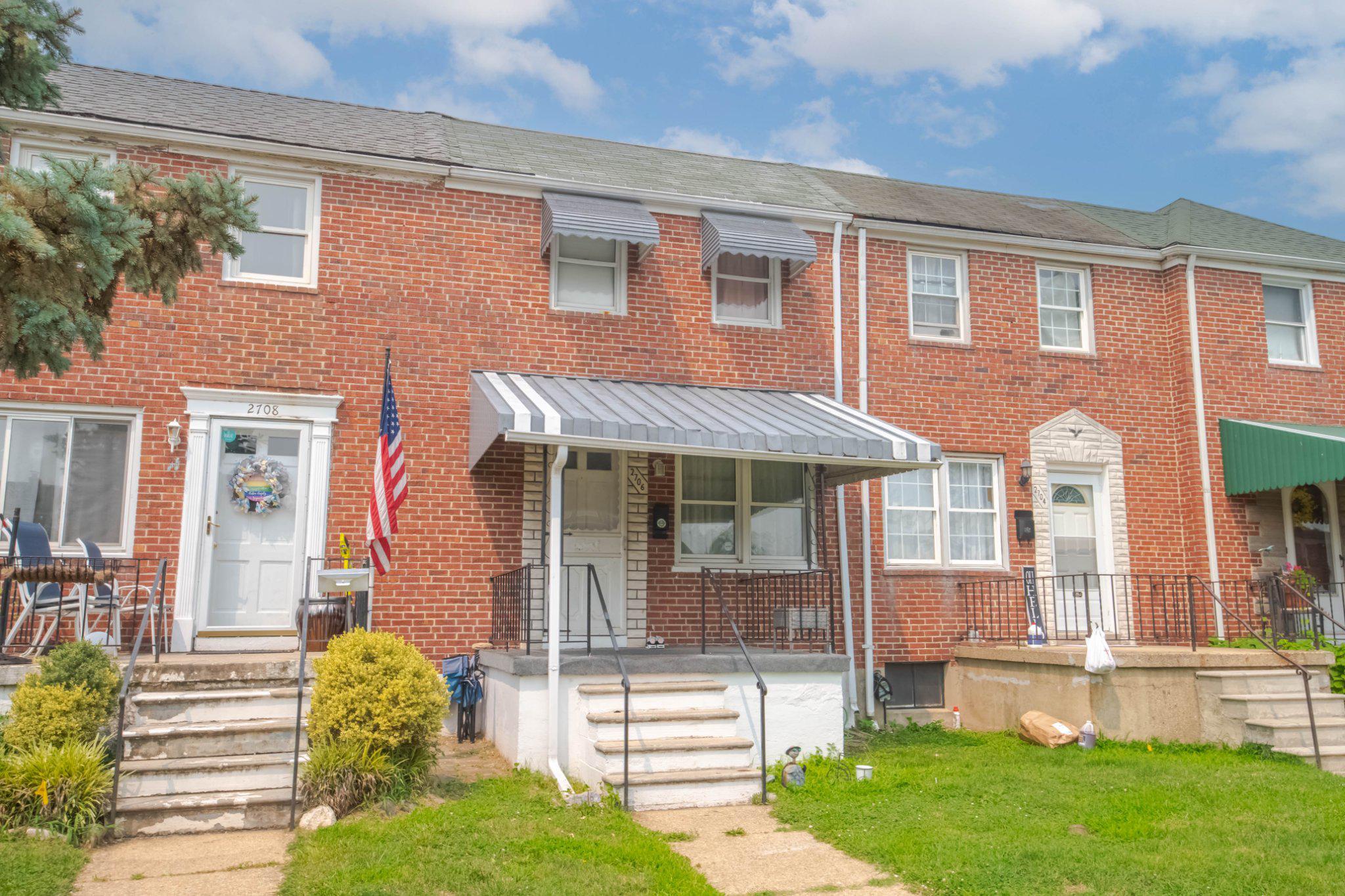 Solid brick townhome  2 Bedrooms/1 Bath/ Updated Kitchen w New Cabinets/Quartz Counter tops and a new stove, Breakfast Bar between the kitchen and Dining Room. laminate flooring, Front and Back Covered Porches, fenched yard, partially finished basement, could be an extra bedroom or a rec room.
 In need of some TLC - Sold Strictly "AS IS".  Seller not in a position to make any repairs. Reasonable Offers Only.