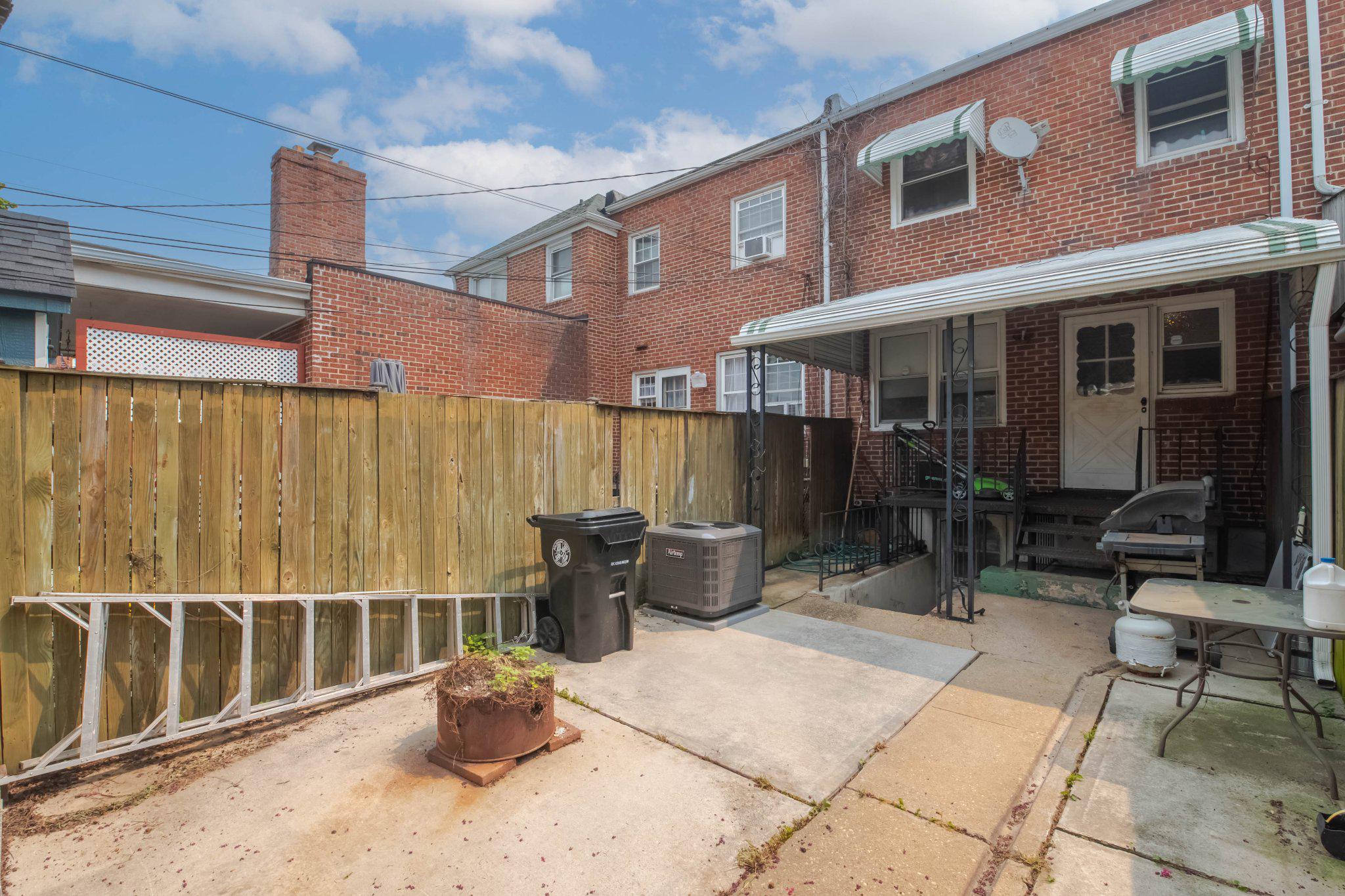 SOUTHBROOK - Residential