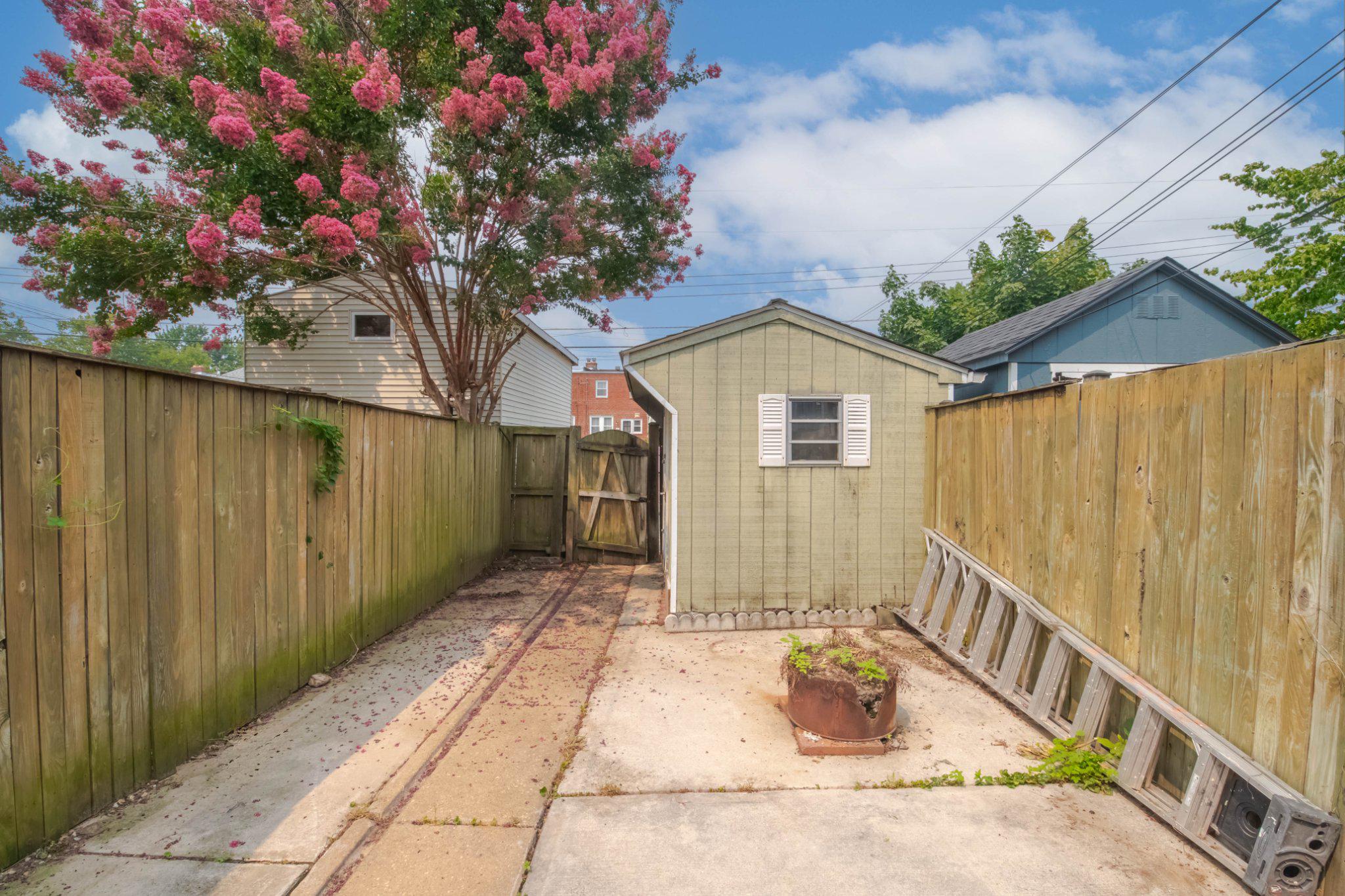 SOUTHBROOK - Residential