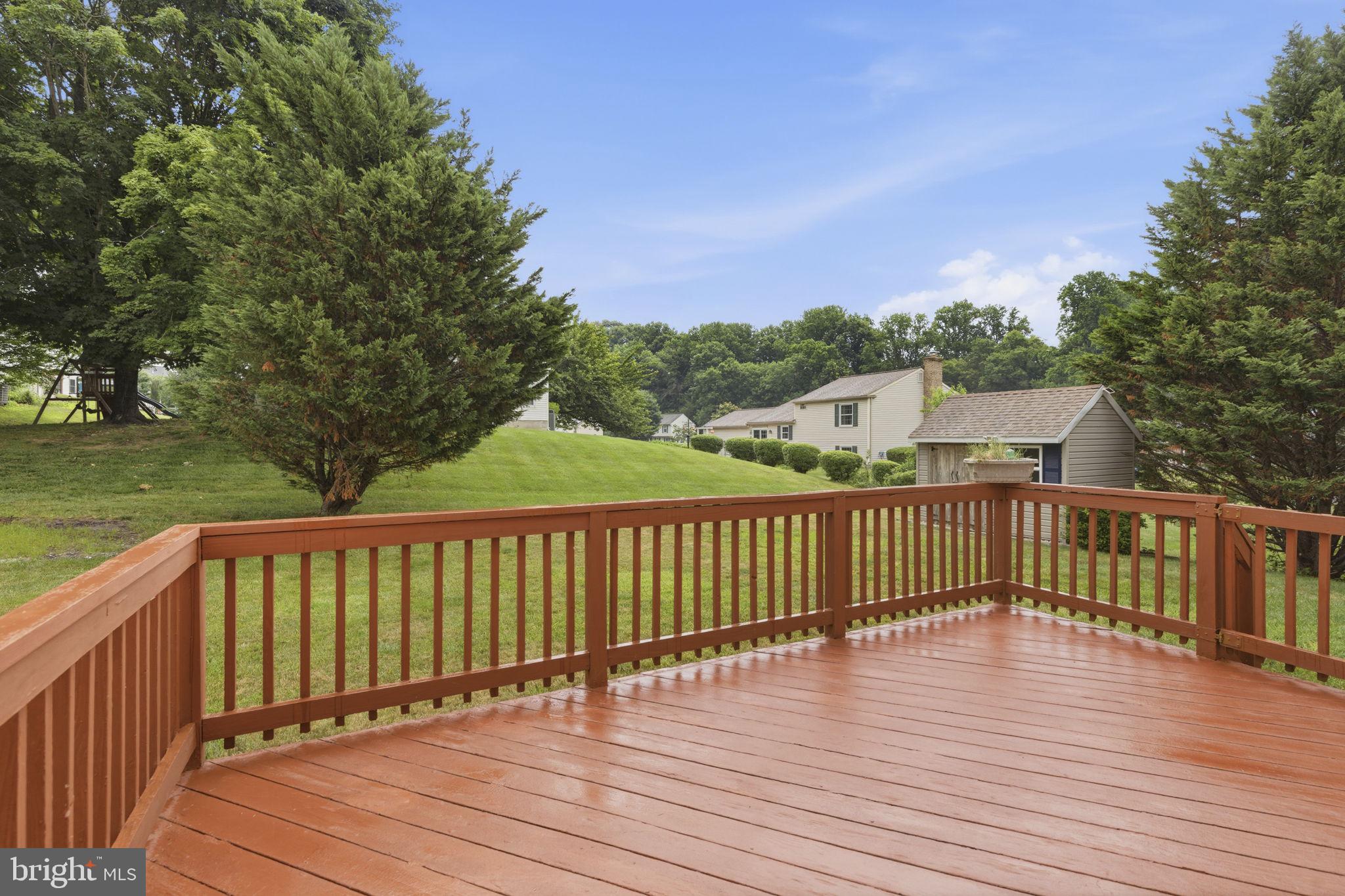 FOREST LAKES - Residential