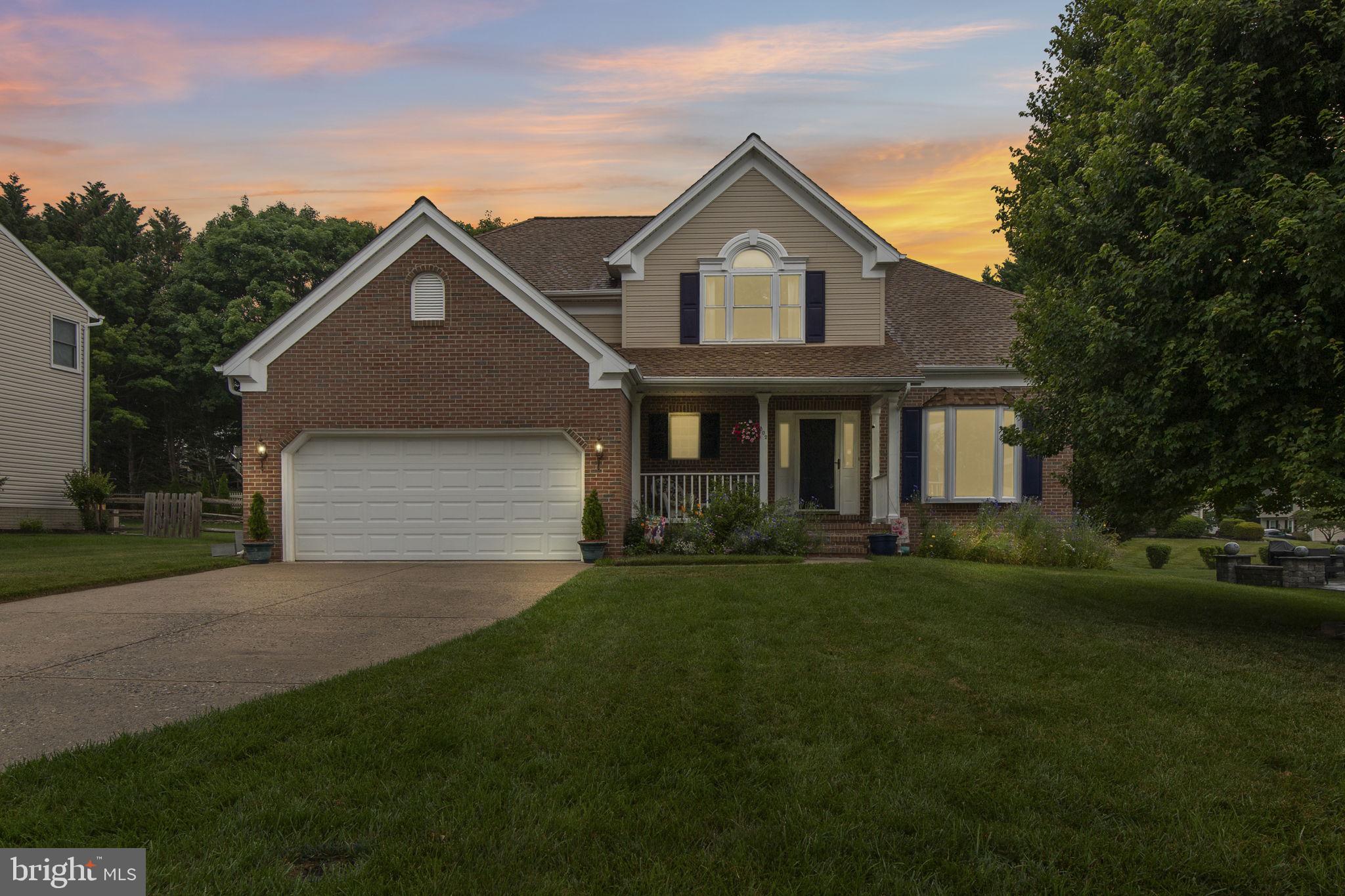 FOREST LAKES - Residential