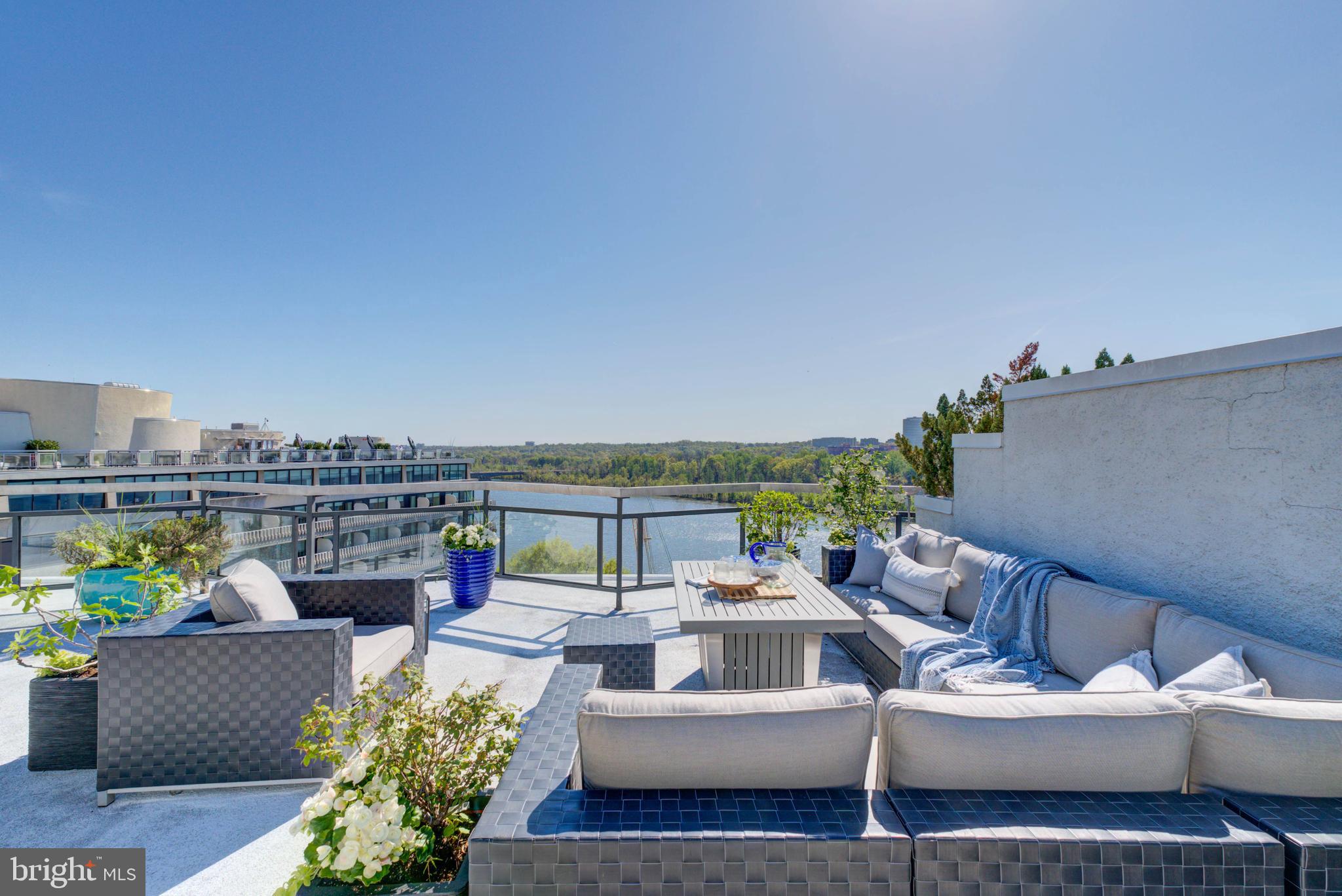 FOGGY BOTTOM - Residential