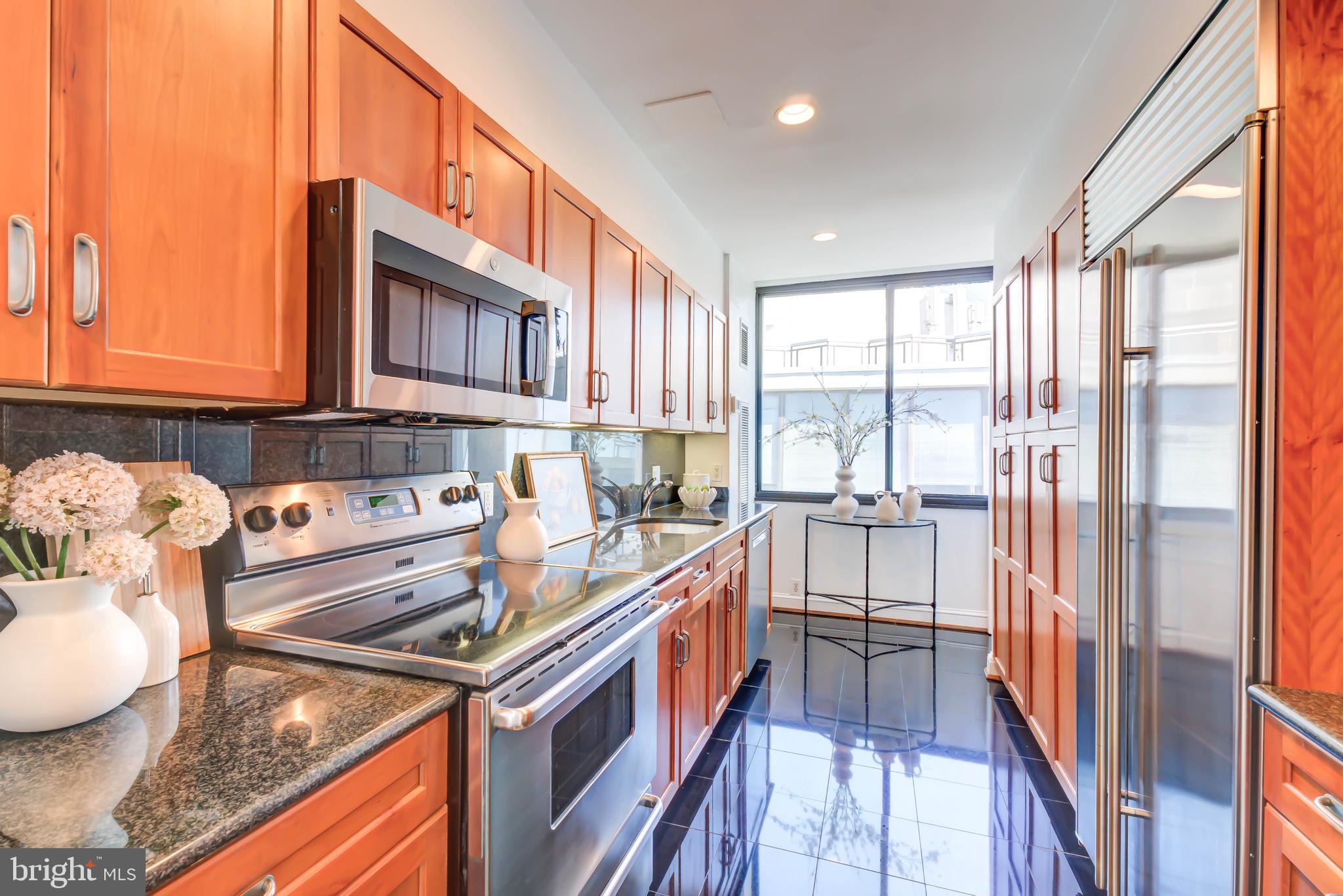 FOGGY BOTTOM - Residential