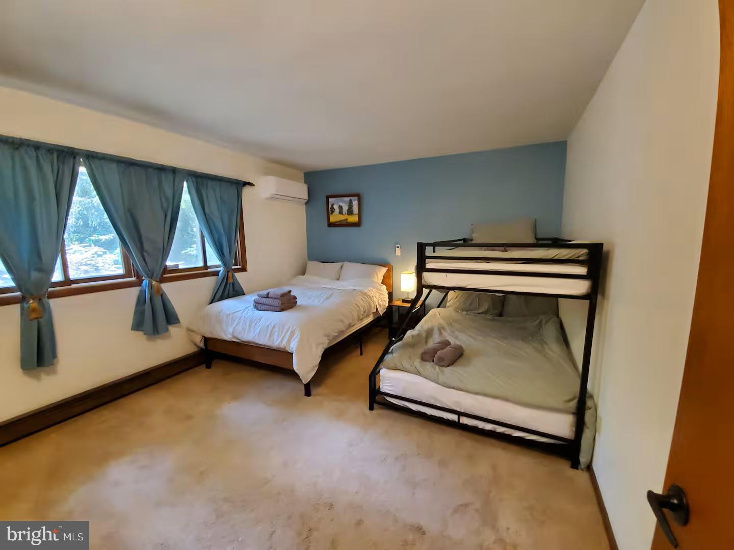 POCONO FARMS - Residential
