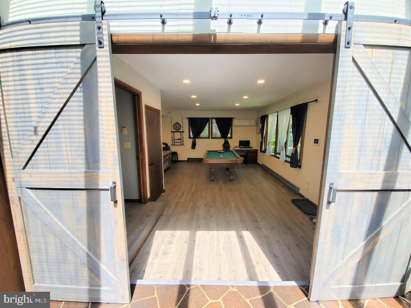 POCONO FARMS - Residential