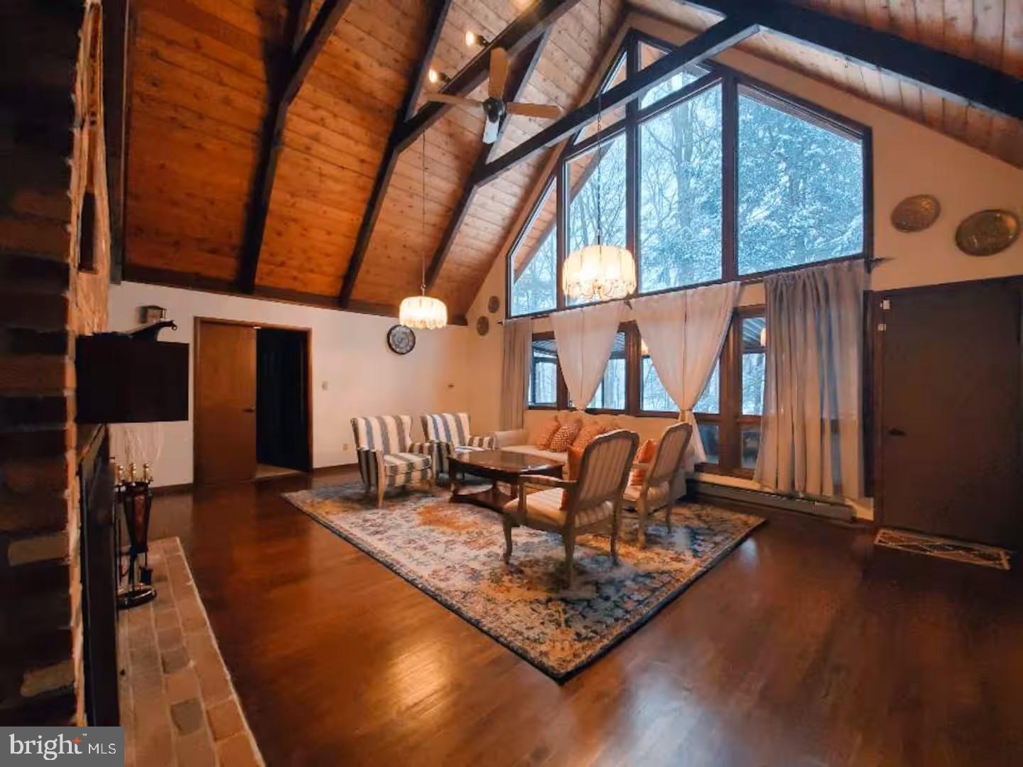 POCONO FARMS - Residential