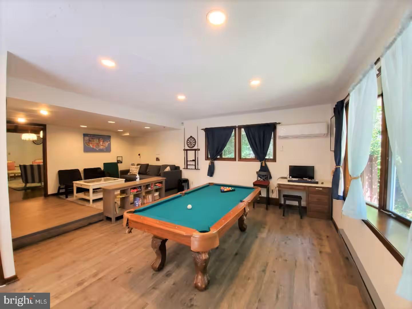 POCONO FARMS - Residential