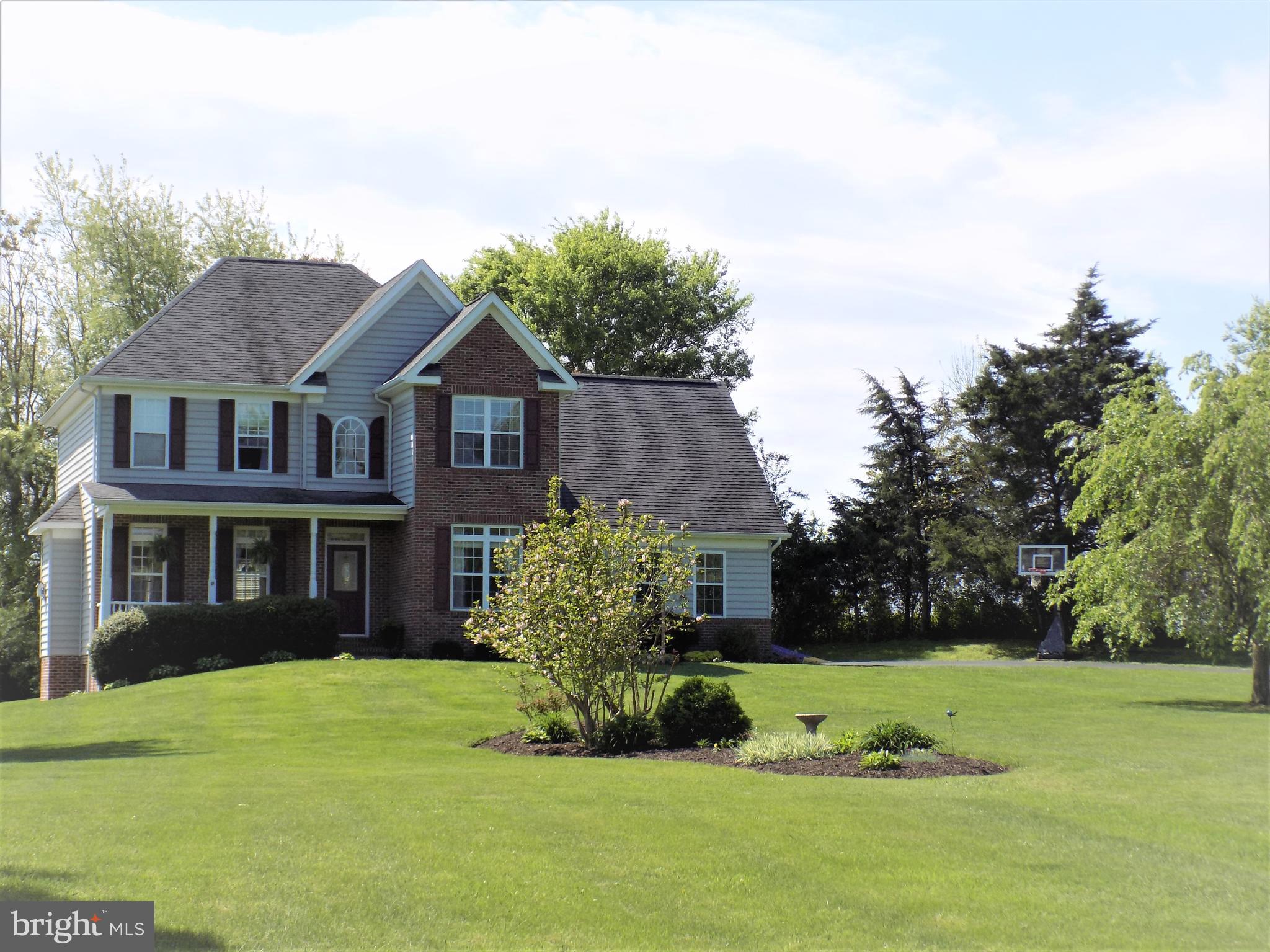 - BEAUTIFUL SETTING & EXTRAORDINARY CURB APPEAL IN AWESOME COMMUNITY *** SELLER PROMISES MOVE-IN CONDITION *** --- Compare to New -- Lot Size---Established Community -- $35k in Extra's! ****Bright, Open Floorplan*****Beautiful Country Setting w/Room to Spread Out Yet a Great Commuter-Friendly LOCATION 5 Mins to Town & Just 1.5 Miles to the 4 Lane  ****Search Culpeper County up to $500k---THE ONLY 4 Bedroom 3 Level 2 Car Garage Home on 3+ Acres w/ 2100+ Sq Ft Finished & Bedroom Level Wood Floors****MAINTENANCE-FREE DECK--hottub ready***GAS LOG Fireplace** 6 Ceiling Fans**Newer Washer & Dryer --bedroom level!***PAVED DRIVE & PARKING PAD***3.8 Acres --- SPACE TO GROW ...Room for POOL, Big open Area for ball play, ...do RV travel? ---bring your RV? (rules incl hidden from street,etc)***BRAND New Garage Door***Tray Ceiling at MASTER SUITE**9 ft Walk-in Closet****Oversized Master Bath w/Twin Vanity Top, Sep. Shower, Ceramic Floor***WATER HEATER Replaced***BOSCH Extra-Quiet Dishwasher--2015****Covered Entry Brick & Concrete Porch***3 FULL LEVELS***FULL GROUND LEVEL Heated WALKOUT Basement***2-Story Foyer**9 Ft Ceilings****LOW TAXES****LOW HOA ($220 yr)***STATE MAINTAINED RD***Plenty of Dining Space w/Separate Dining Rm (used as home ofc/den)***Golf available at Culpeper's private club--- 18 hole course, a competition sized pool & tennis courts -- just 5  mins from property!  Call club for fees.***FARMER'S MARKET IS OPEN, DAVIS ST E ACROSS FROM THE DEPOT - Saturday's til 12***HSA WARRANTY
