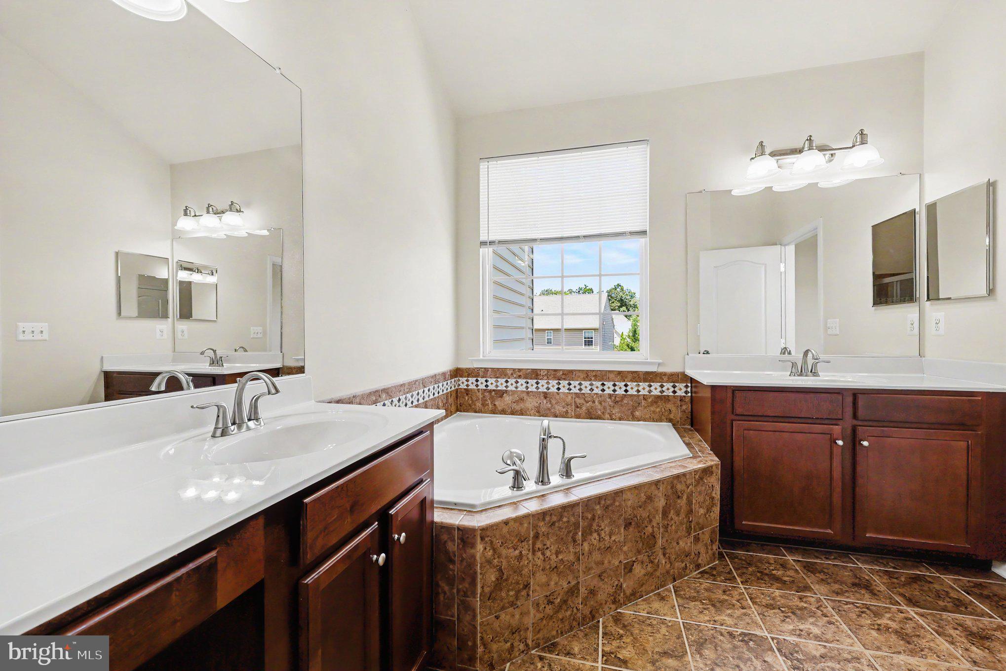 COLONIAL FORGE - Residential