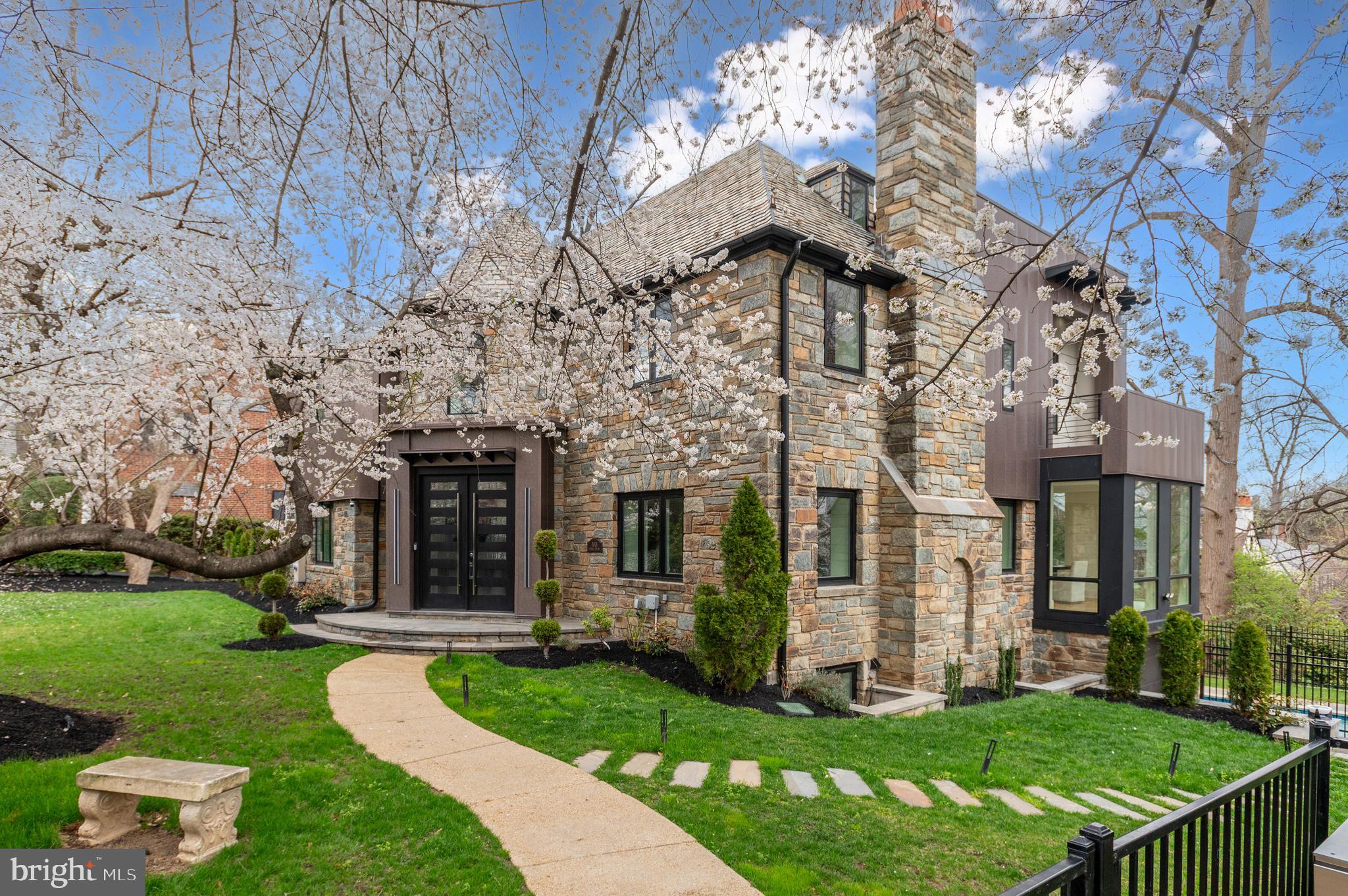 WESLEY HEIGHTS - Residential