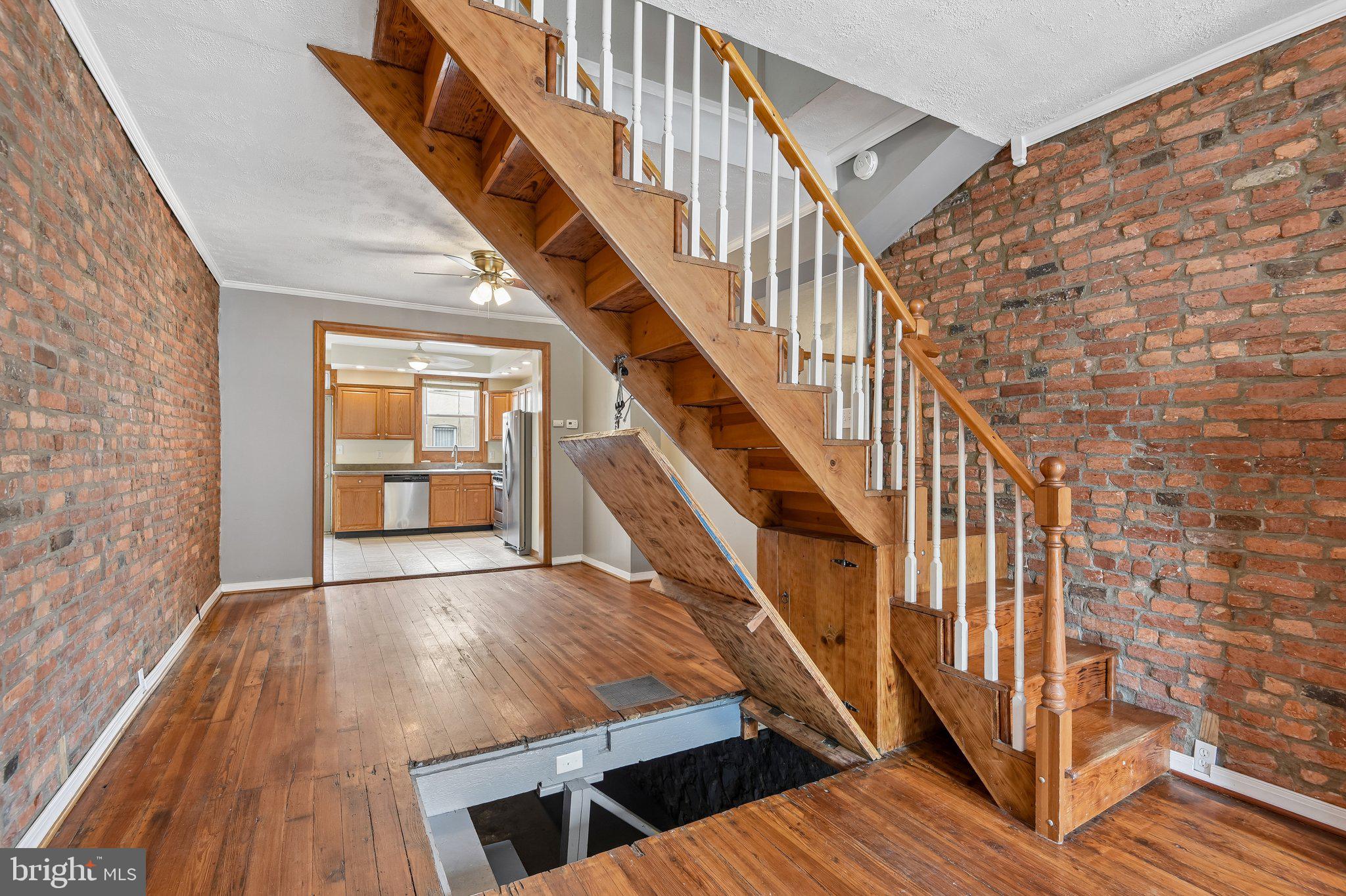 WASHINGTON VILLAGE - Residential