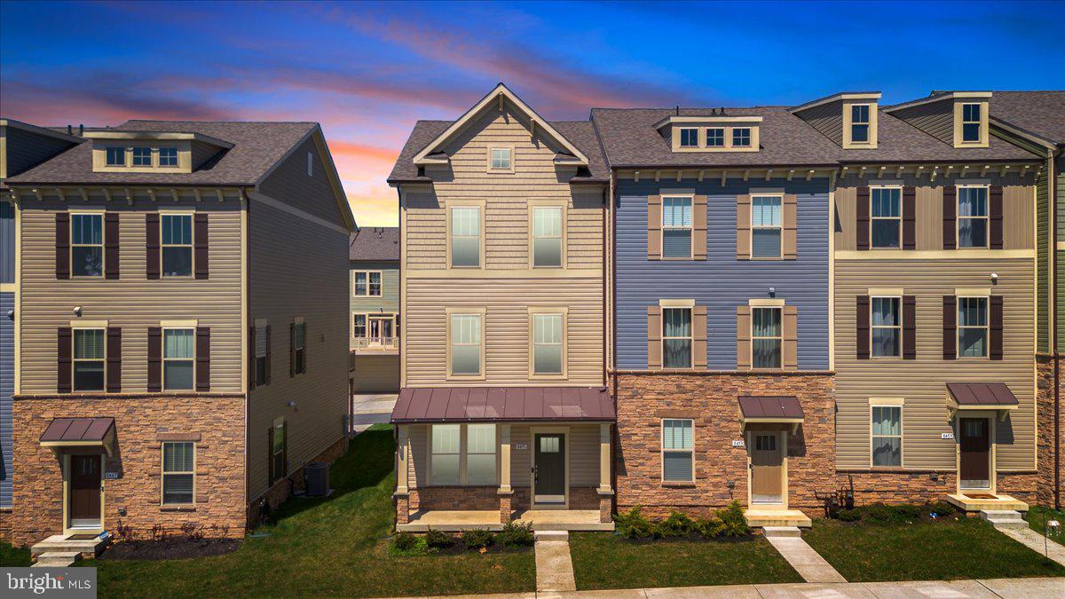 VILLAGES OF URBANA - Residential Lease