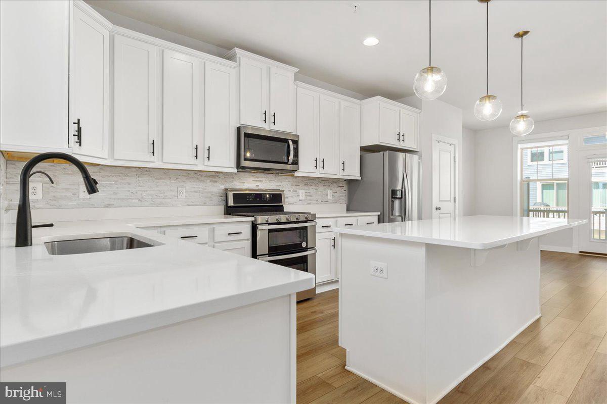 VILLAGES OF URBANA - Residential Lease