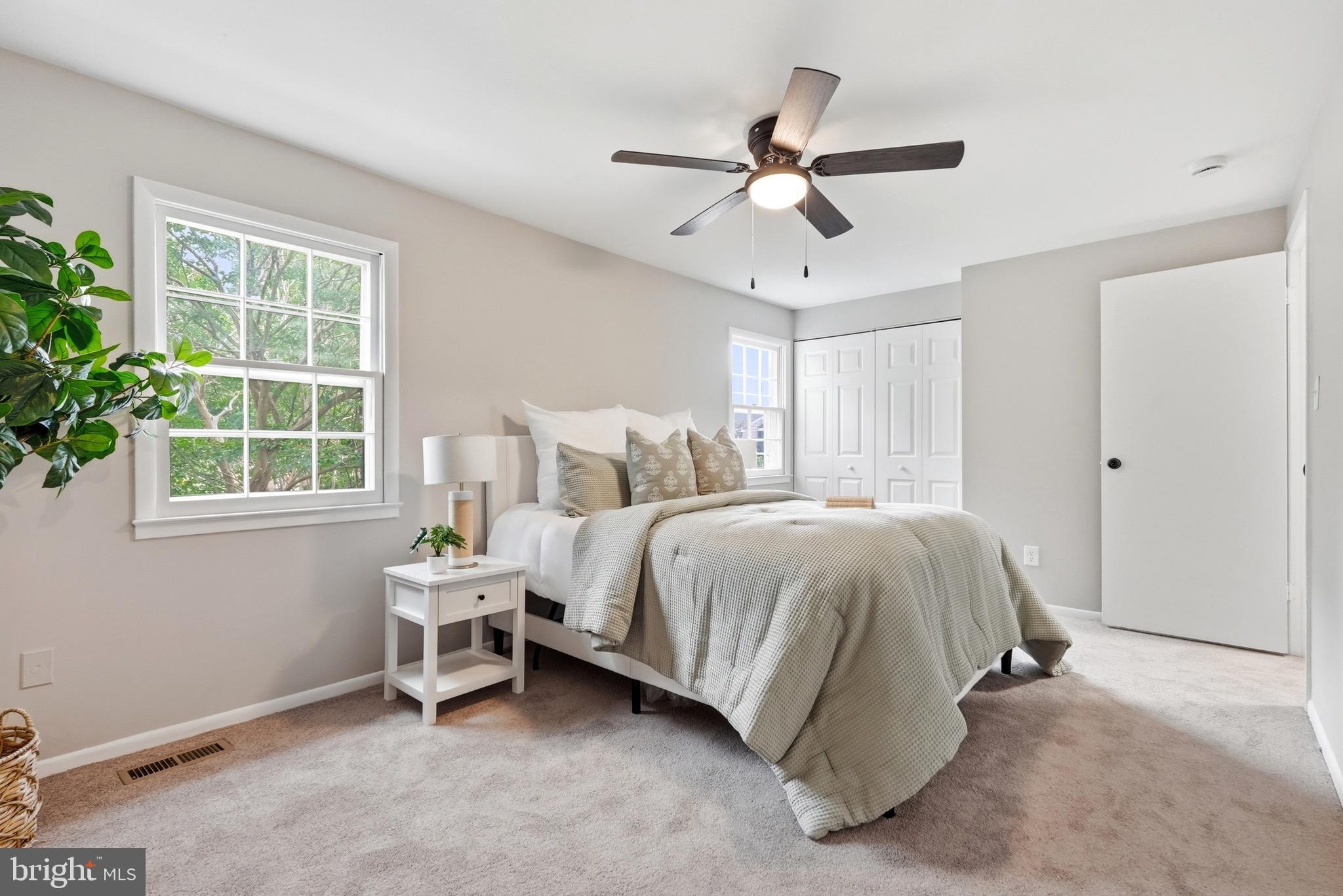 CROFTON SQUARE - Residential