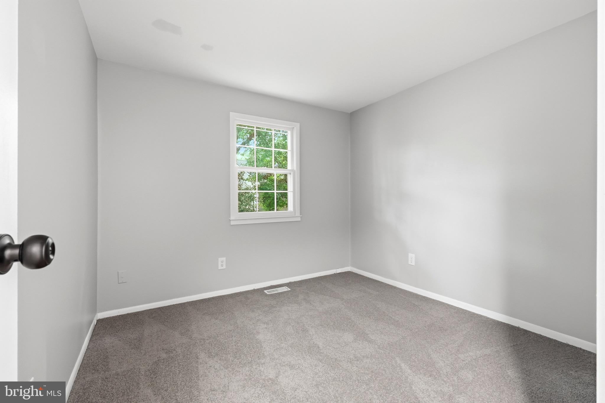 CROFTON SQUARE - Residential