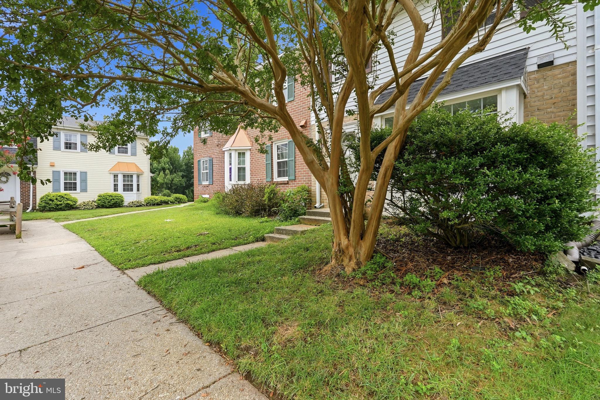 CROFTON SQUARE - Residential