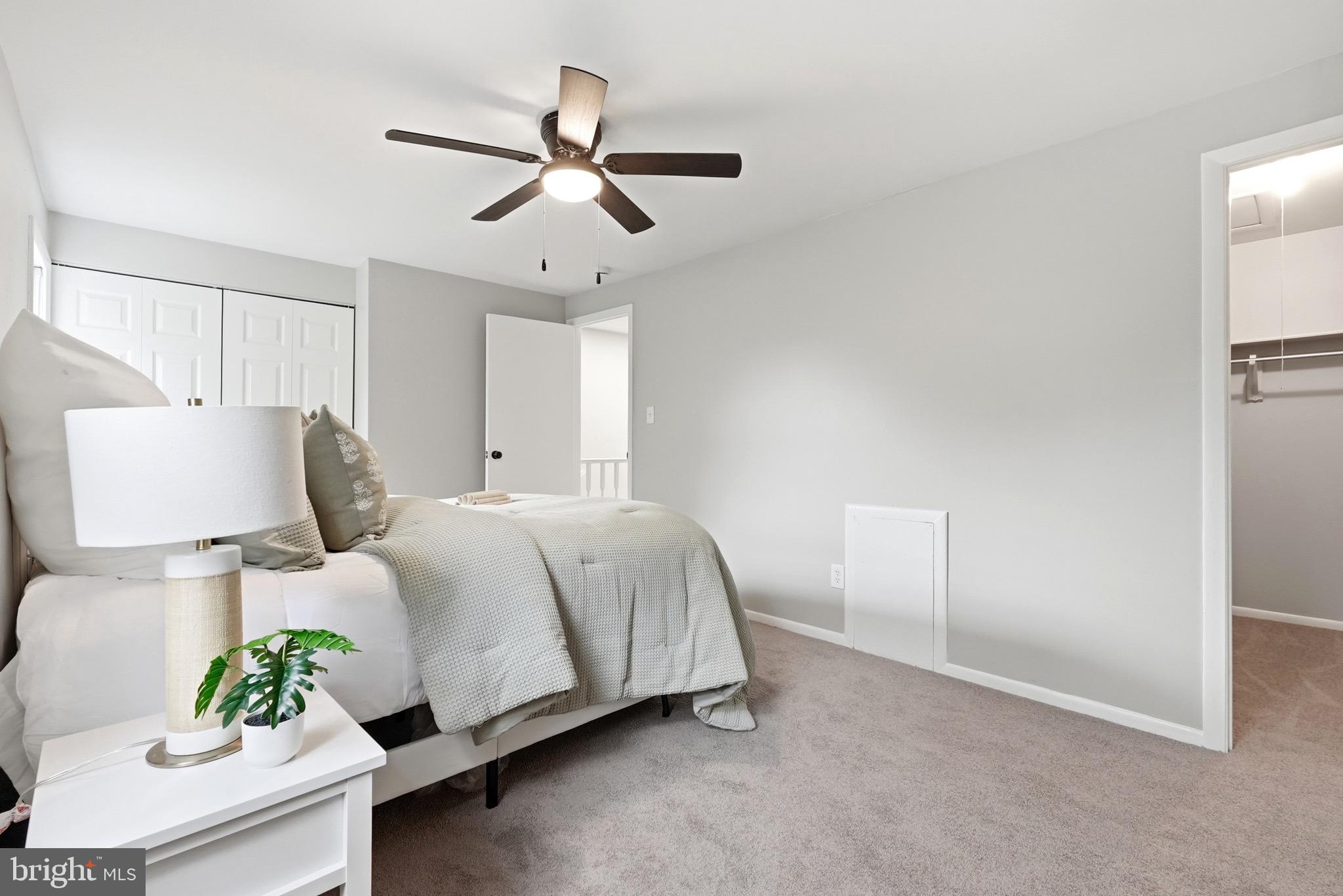 CROFTON SQUARE - Residential