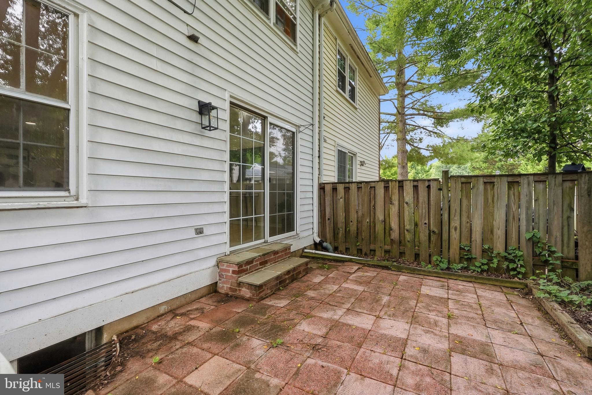 CROFTON SQUARE - Residential