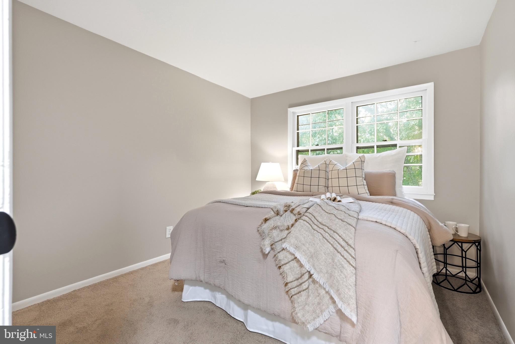 CROFTON SQUARE - Residential