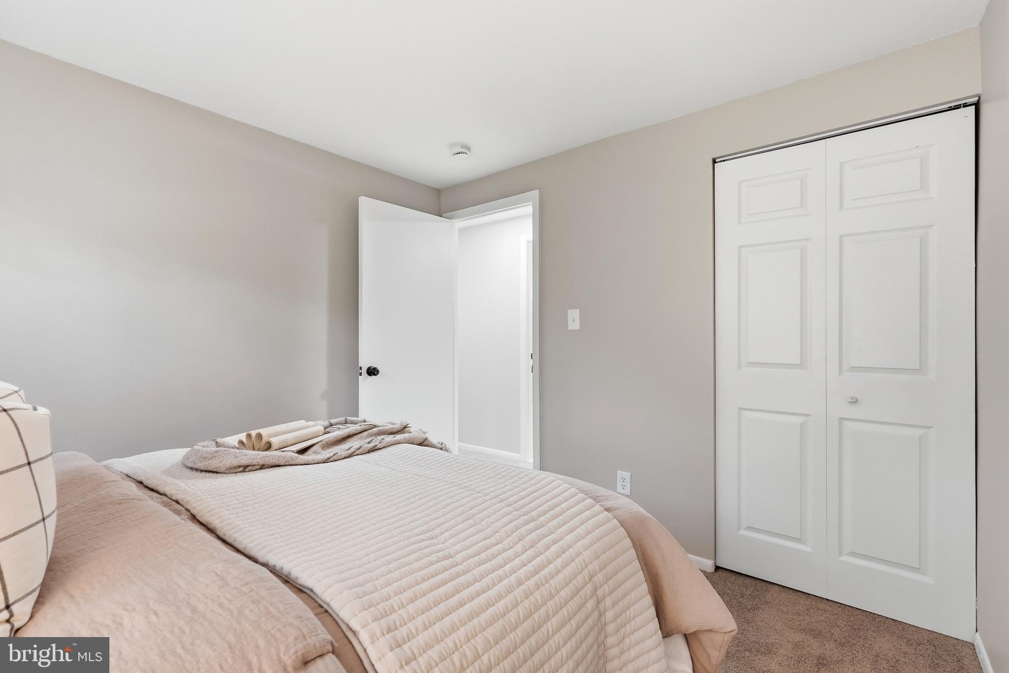 CROFTON SQUARE - Residential