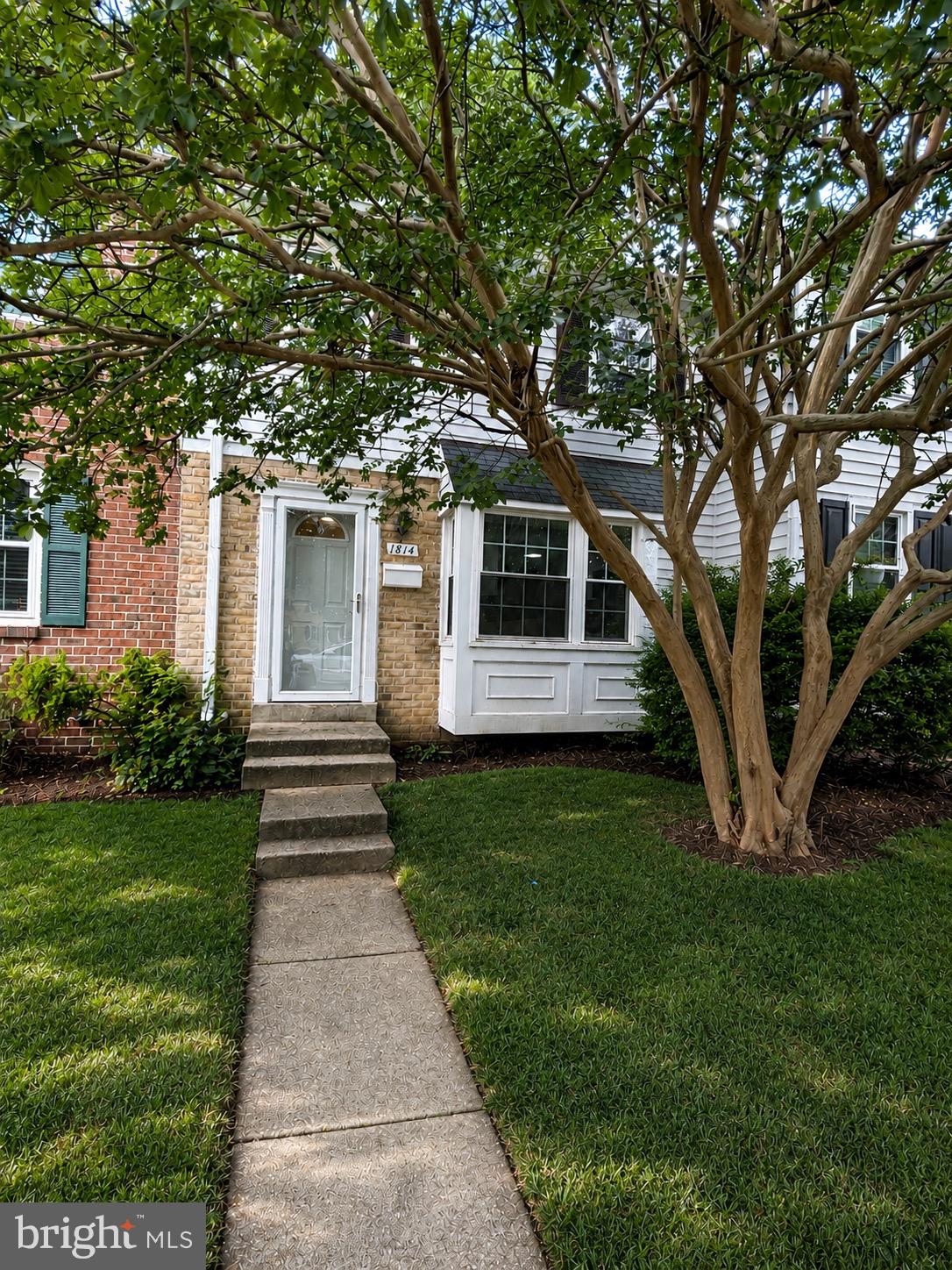 CROFTON SQUARE - Residential