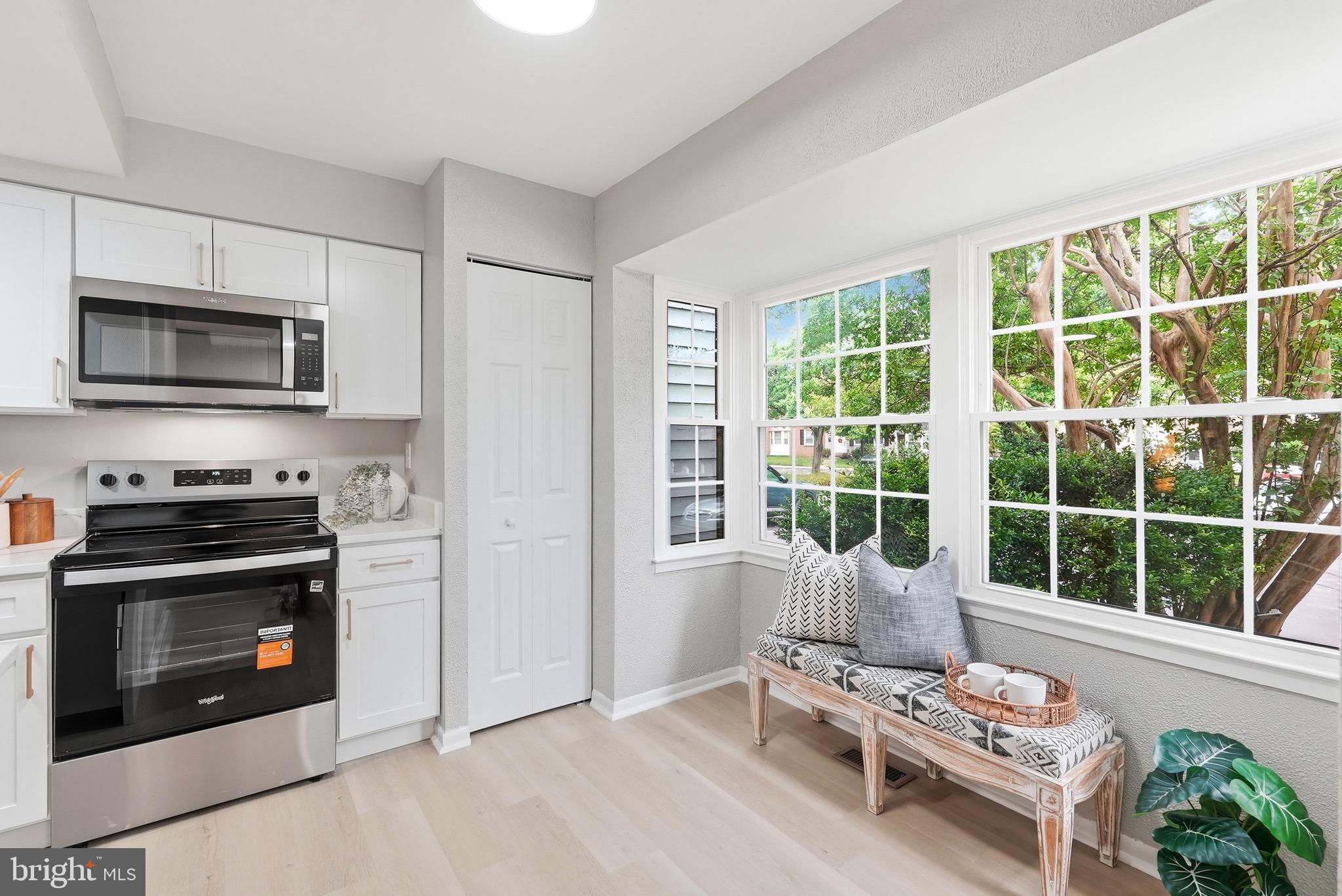CROFTON SQUARE - Residential