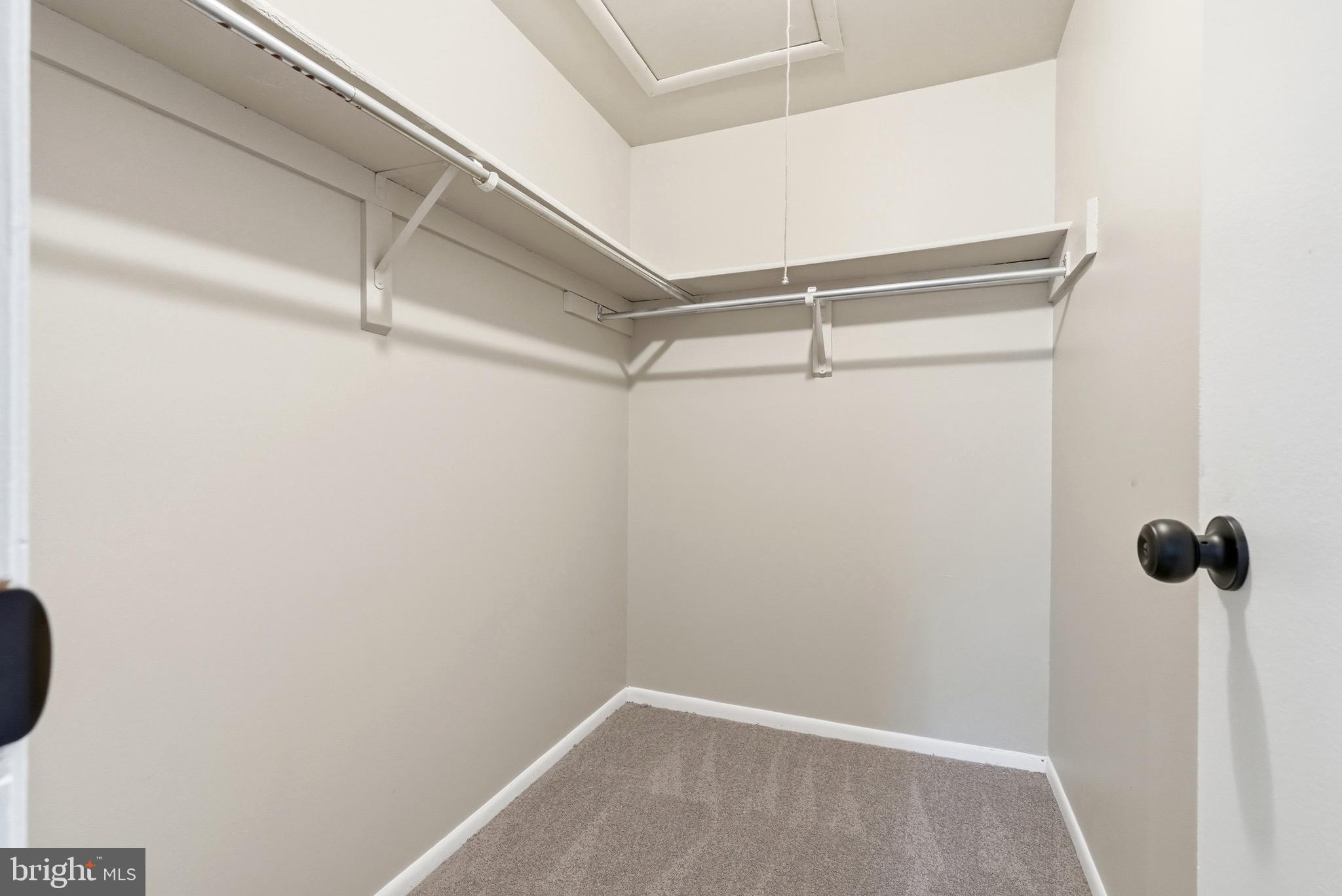 CROFTON SQUARE - Residential