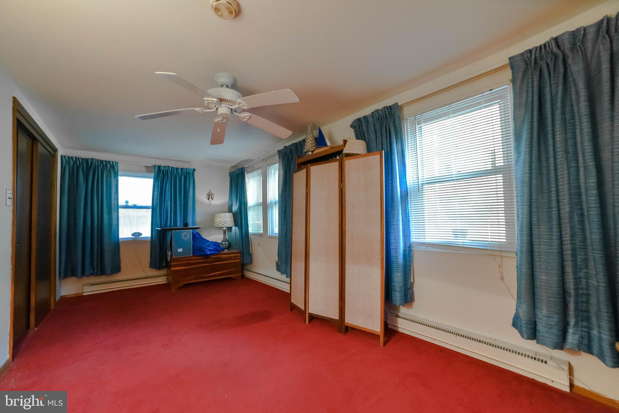 ROUSBY HALL WOODS - Residential