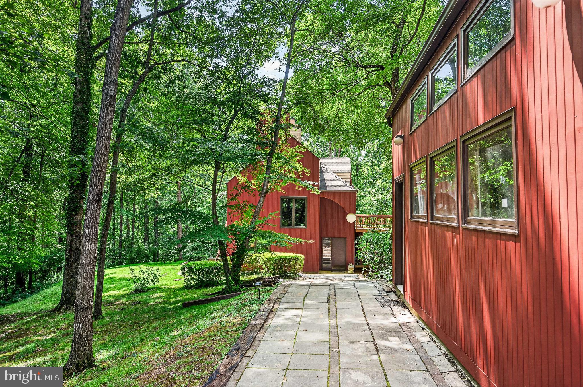 RESTON - Residential