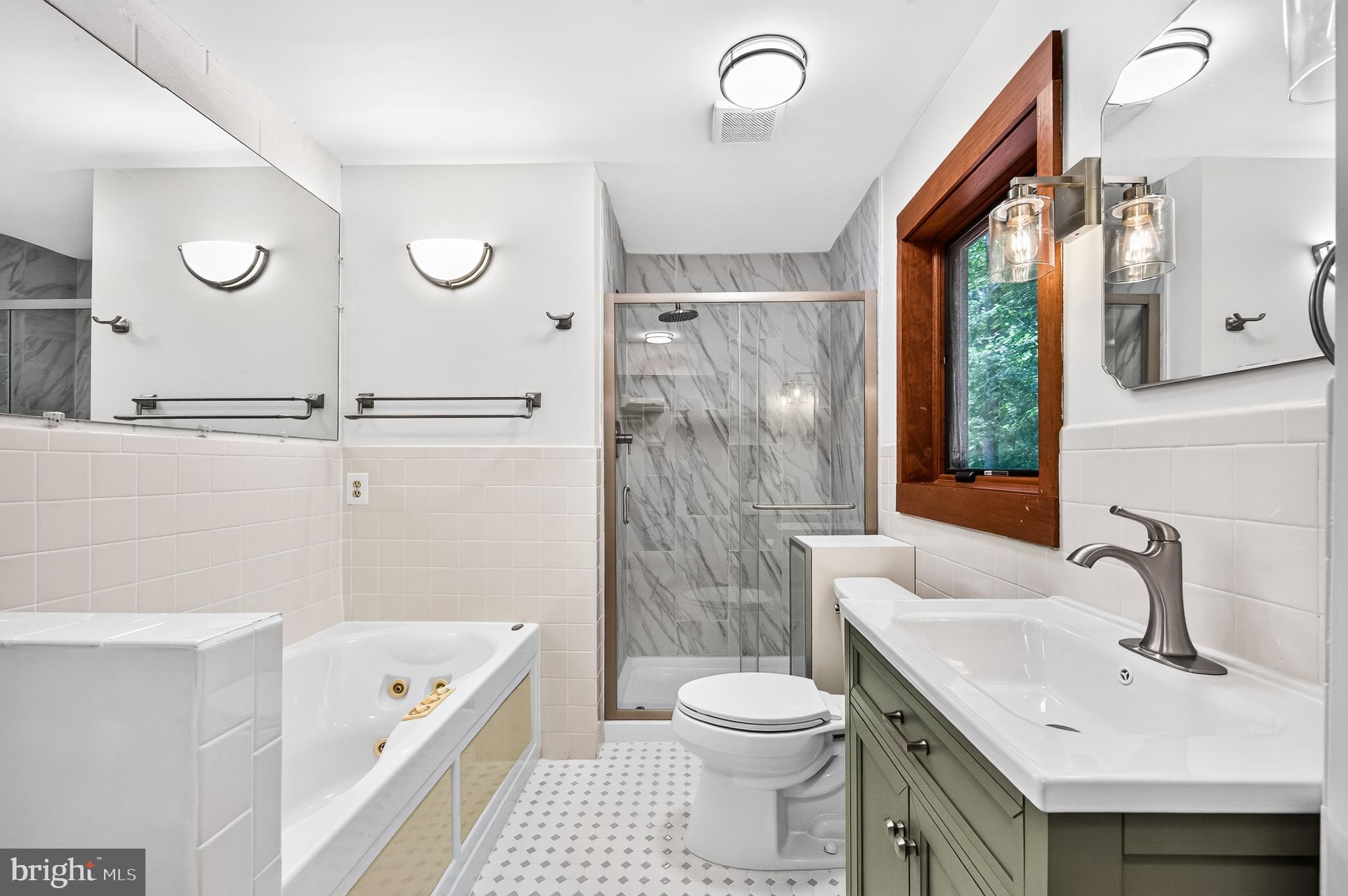 RESTON - Residential