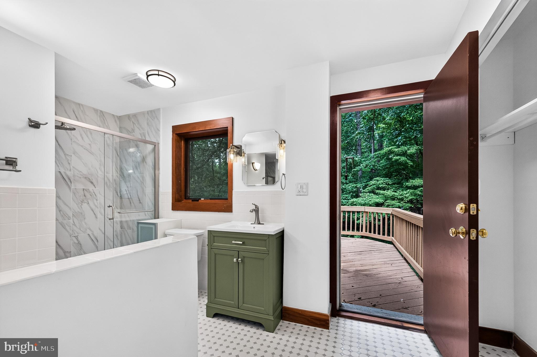 RESTON - Residential