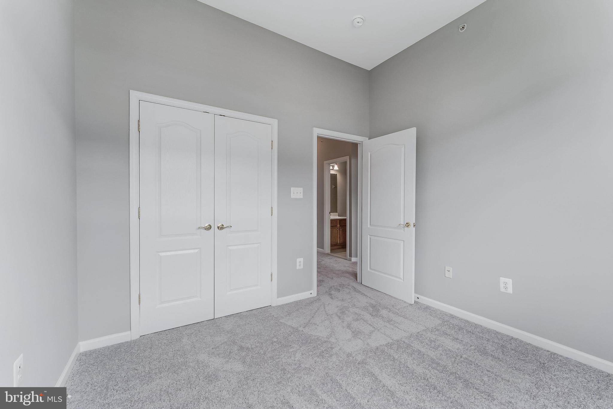 VILLAGE PLACE - Residential