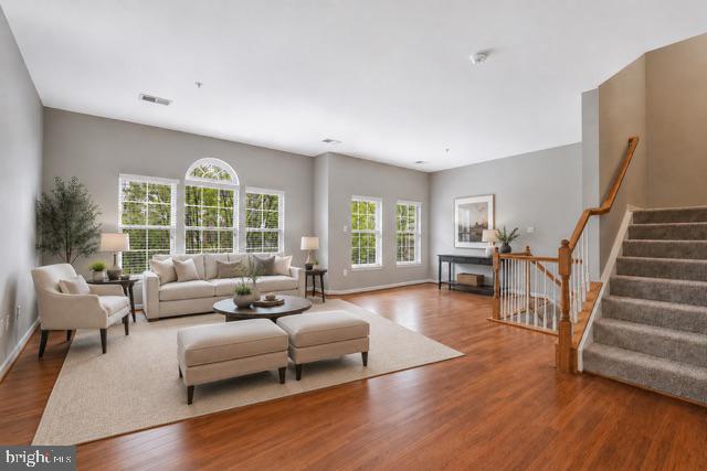 VILLAGE PLACE - Residential