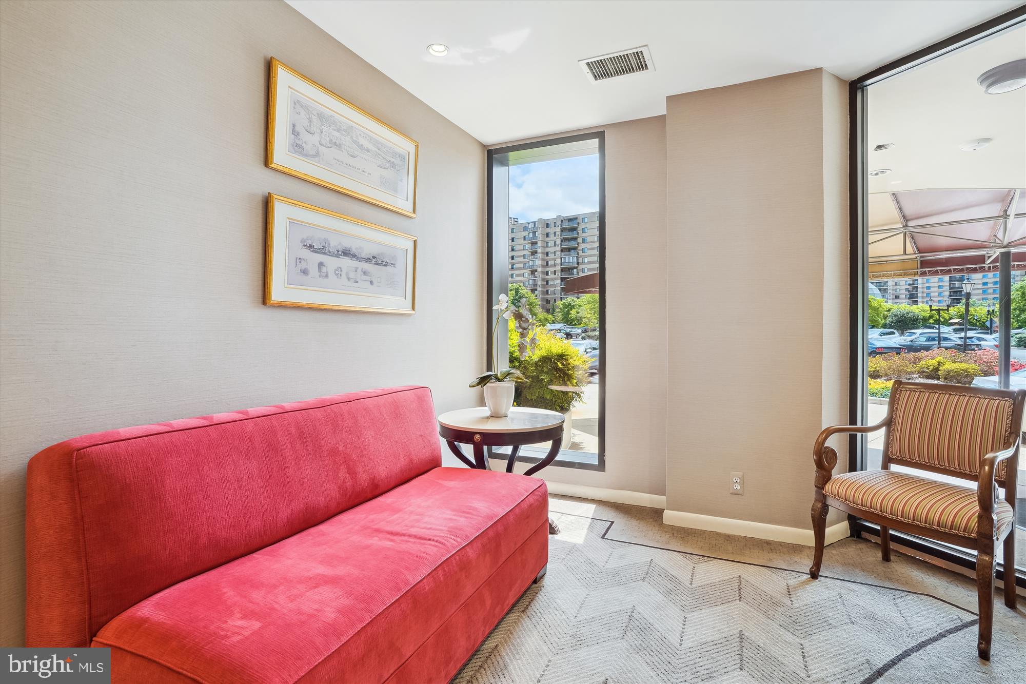 ROTONDA - Residential
