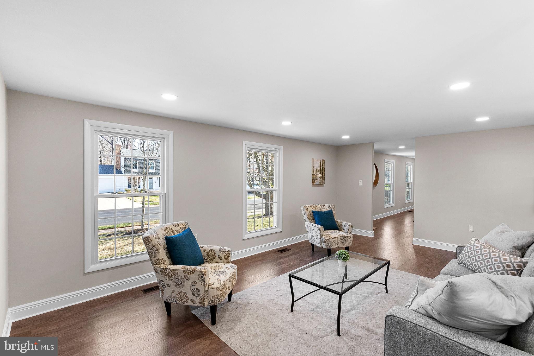 FOX MILL ESTATES - Residential